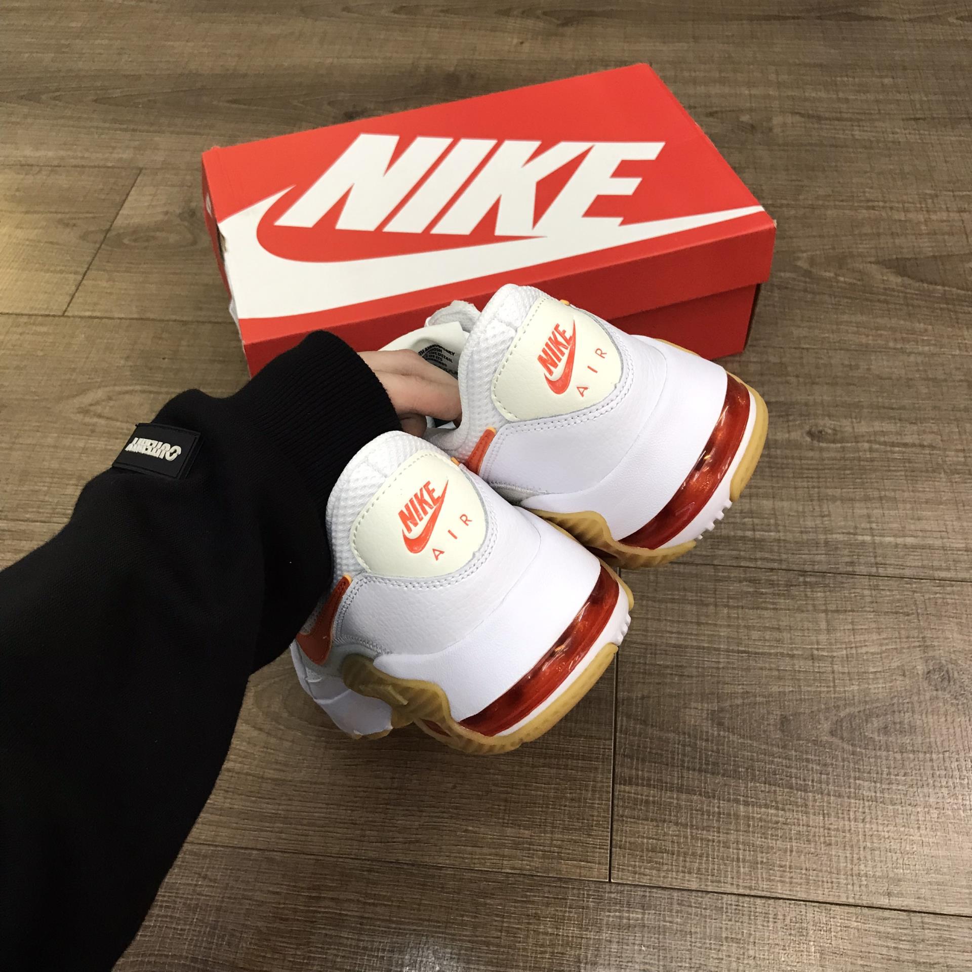 giày thể thao chính hãng, giày nike chính hãng, giày adidas chính hãng, giày newbalance chính hãng, giày converse chính hãng, giày puma chính hãng, giày vans chính hãng, giày asics chính hãng, giày everlast chính hãng, nước hoa chính hãng, ba lô, dép, dép quai ngang