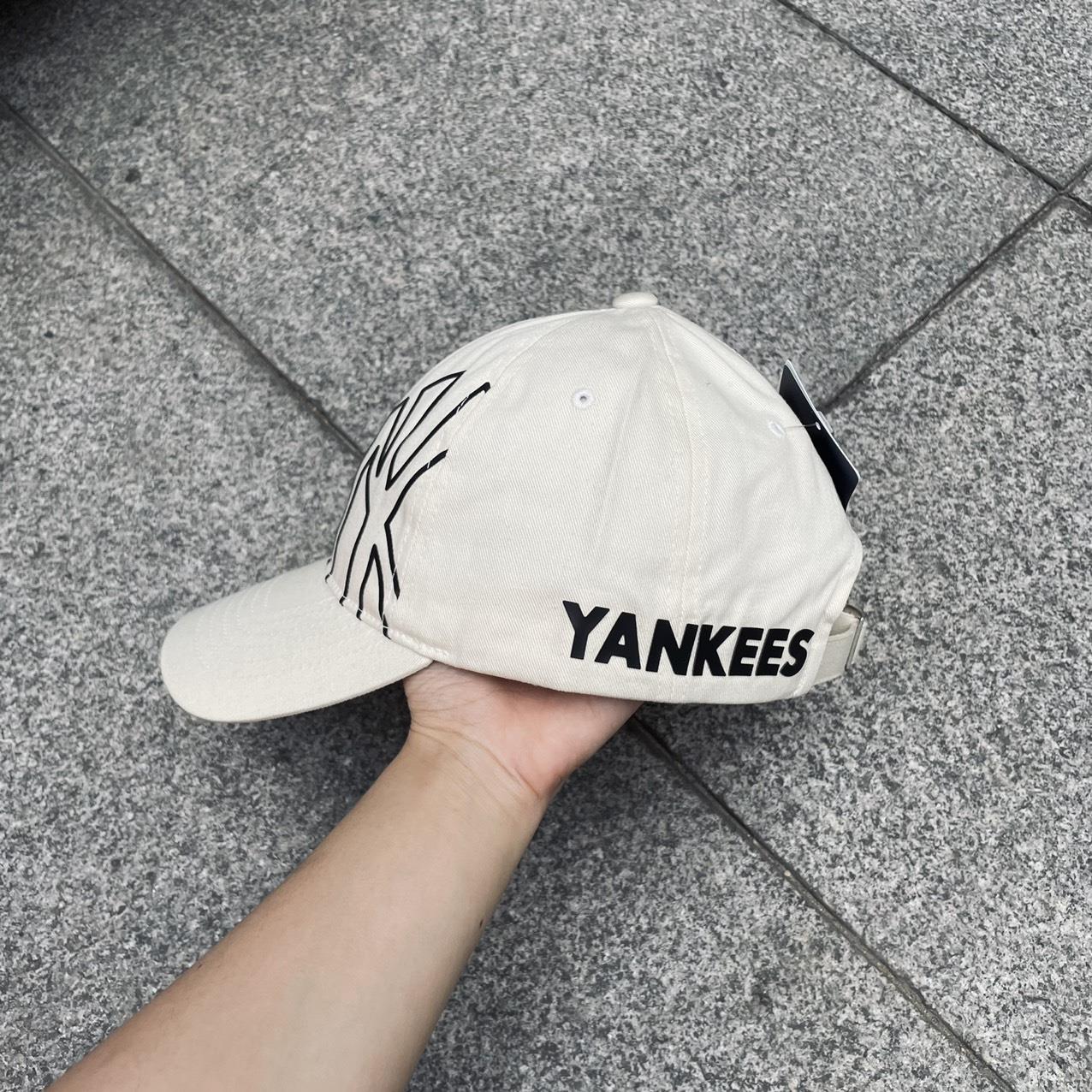 giày thể thao chính hãng, giày nike chính hãng, giày adidas chính hãng, giày newbalance chính hãng, giày converse chính hãng, giày puma chính hãng, giày vans chính hãng, giày asics chính hãng, giày everlast chính hãng, nước hoa chính hãng, ba lô, dép, dép quai ngang