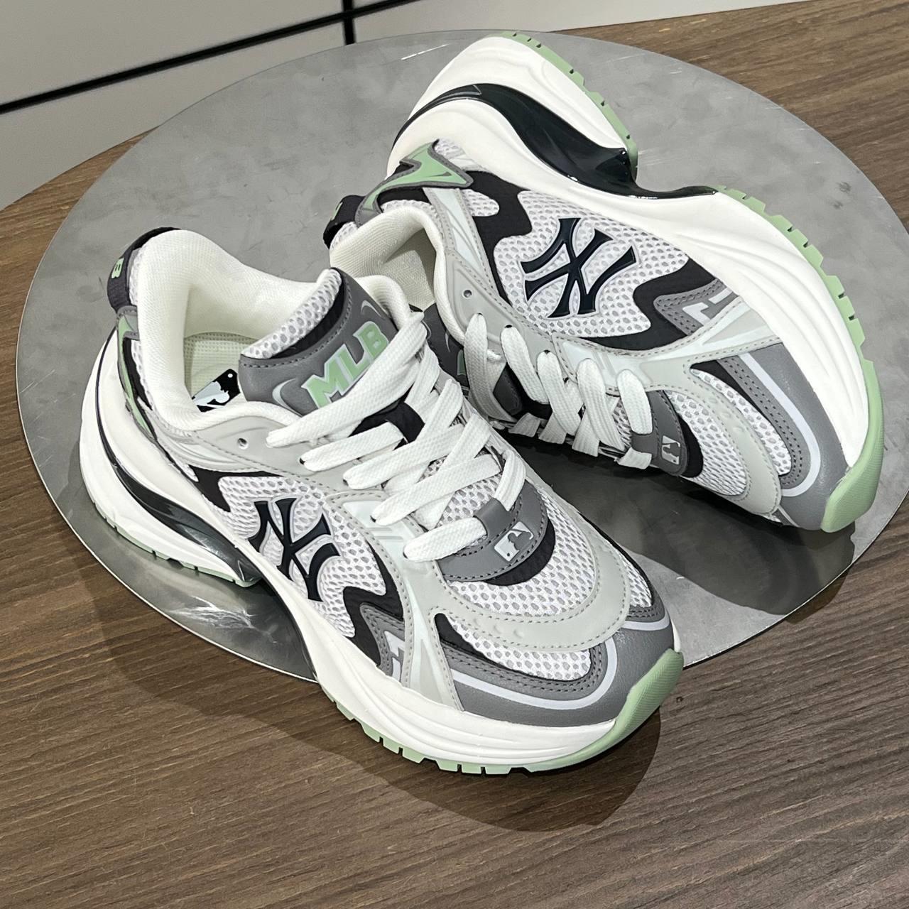 City Culture, hệ thống cửa hàng phân phối chuyên phân phối đồ thể thao, đồng hồ, nước hoa chính hãng, chính ngạch, xách tay từ US, UK, Korea, Japan.