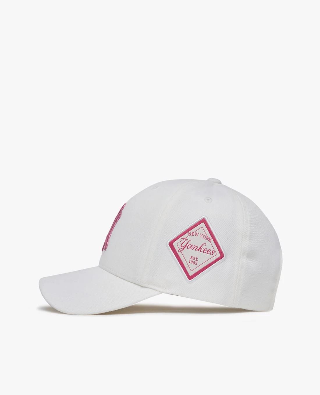 Giày thể thao, Balo thể thao, Nón thể thao, Thương hiệu giày nổi tiếng, Giày Adidas, Giày Nike, Balo Nike, Balo Adidas, Nón Nike, Nón Adidas