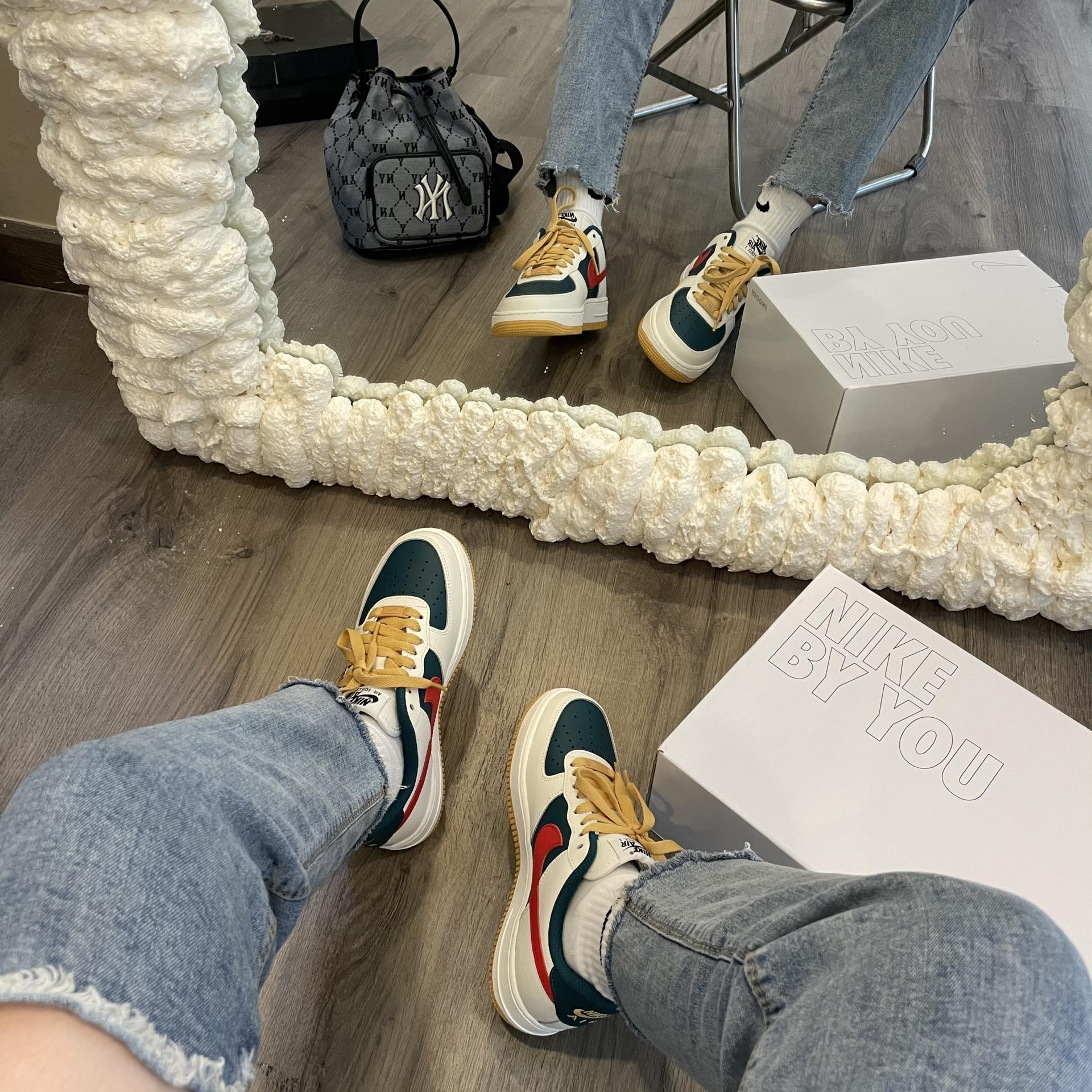giày thể thao chính hãng, giày nike chính hãng, giày adidas chính hãng, giày newbalance chính hãng, giày converse chính hãng, giày puma chính hãng, giày vans chính hãng, giày asics chính hãng, giày everlast chính hãng, nước hoa chính hãng, ba lô, dép, dép quai ngang