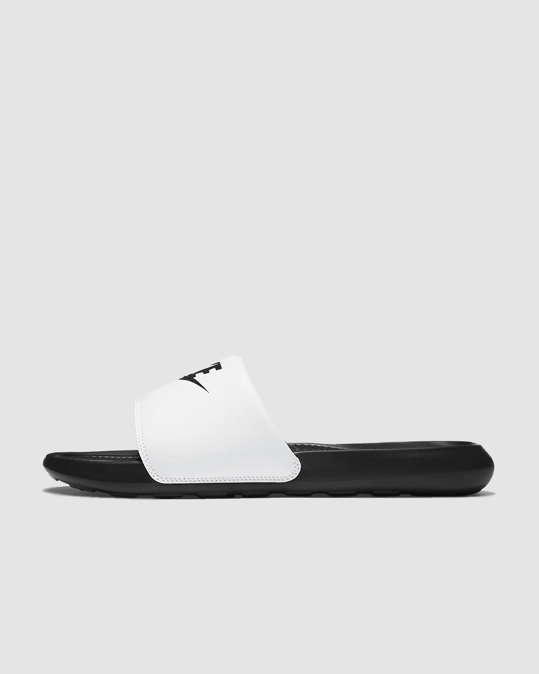 Giày thể thao, Balo thể thao, Nón thể thao, Thương hiệu giày nổi tiếng, Giày Adidas, Giày Nike, Balo Nike, Balo Adidas, Nón Nike, Nón Adidas