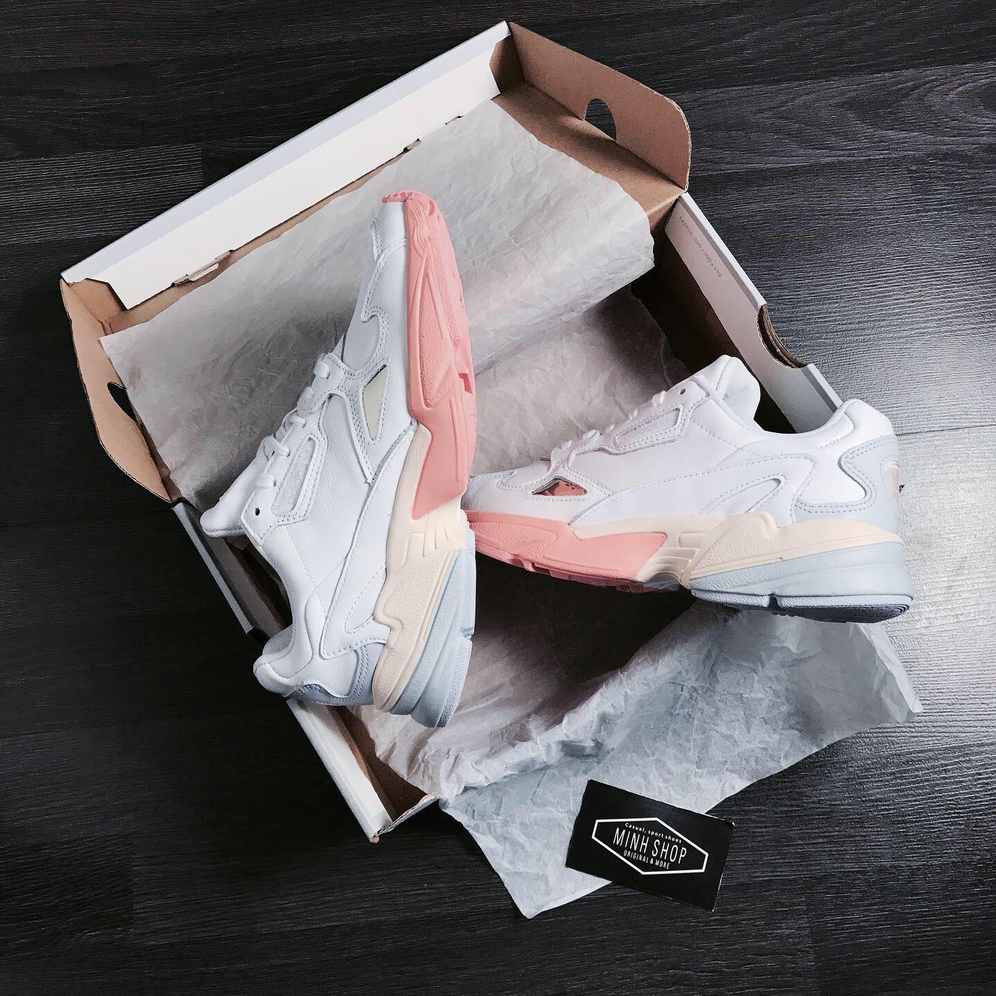giày thể thao chính hãng, giày nike chính hãng, giày adidas chính hãng, giày newbalance chính hãng, giày converse chính hãng, giày puma chính hãng, giày vans chính hãng, giày asics chính hãng, giày everlast chính hãng, nước hoa chính hãng, ba lô, dép, dép quai ngang