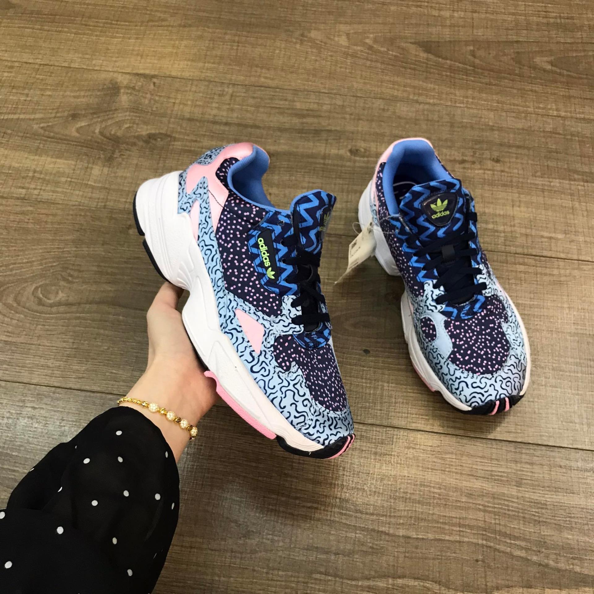 giày thể thao chính hãng, giày nike chính hãng, giày adidas chính hãng, giày newbalance chính hãng, giày converse chính hãng, giày puma chính hãng, giày vans chính hãng, giày asics chính hãng, giày everlast chính hãng, nước hoa chính hãng, ba lô, dép, dép quai ngang