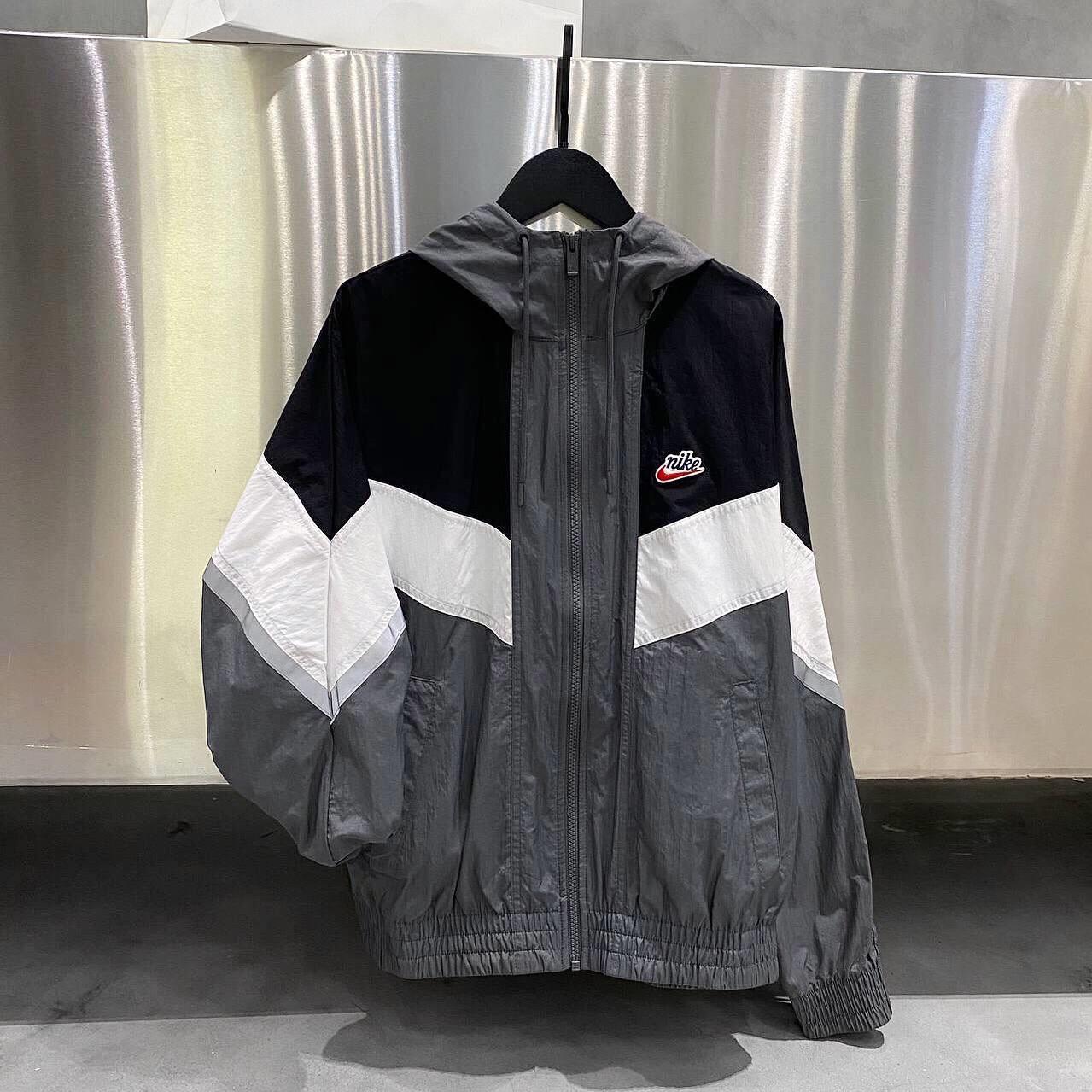 giày thể thao chính hãng, giày nike chính hãng, giày adidas chính hãng, giày newbalance chính hãng, giày converse chính hãng, giày puma chính hãng, giày vans chính hãng, giày asics chính hãng, giày everlast chính hãng, nước hoa chính hãng, ba lô, dép, dép quai ngang