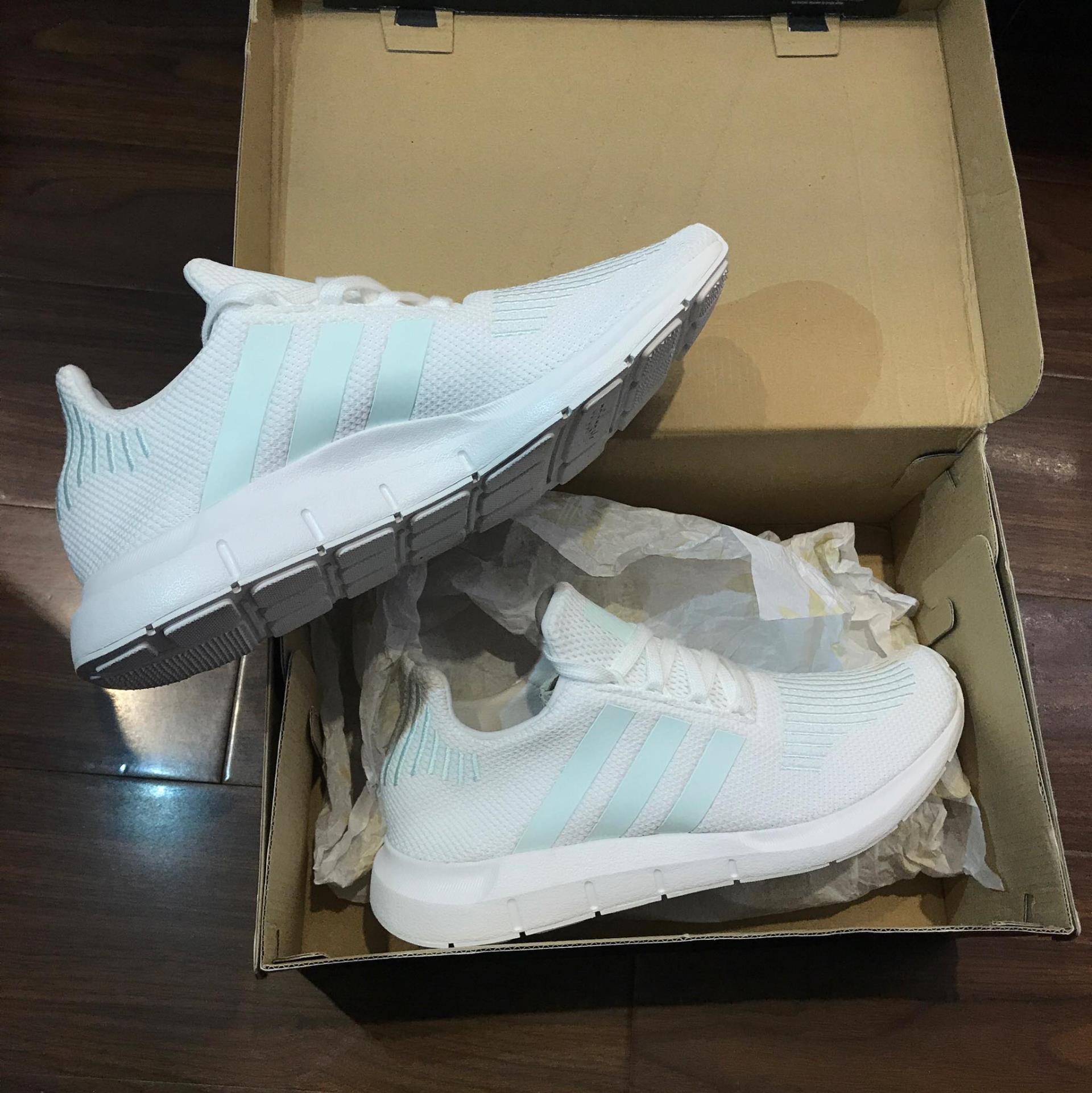 giày thể thao chính hãng, giày nike chính hãng, giày adidas chính hãng, giày newbalance chính hãng, giày converse chính hãng, giày puma chính hãng, giày vans chính hãng, giày asics chính hãng, giày everlast chính hãng, nước hoa chính hãng, ba lô, dép, dép quai ngang