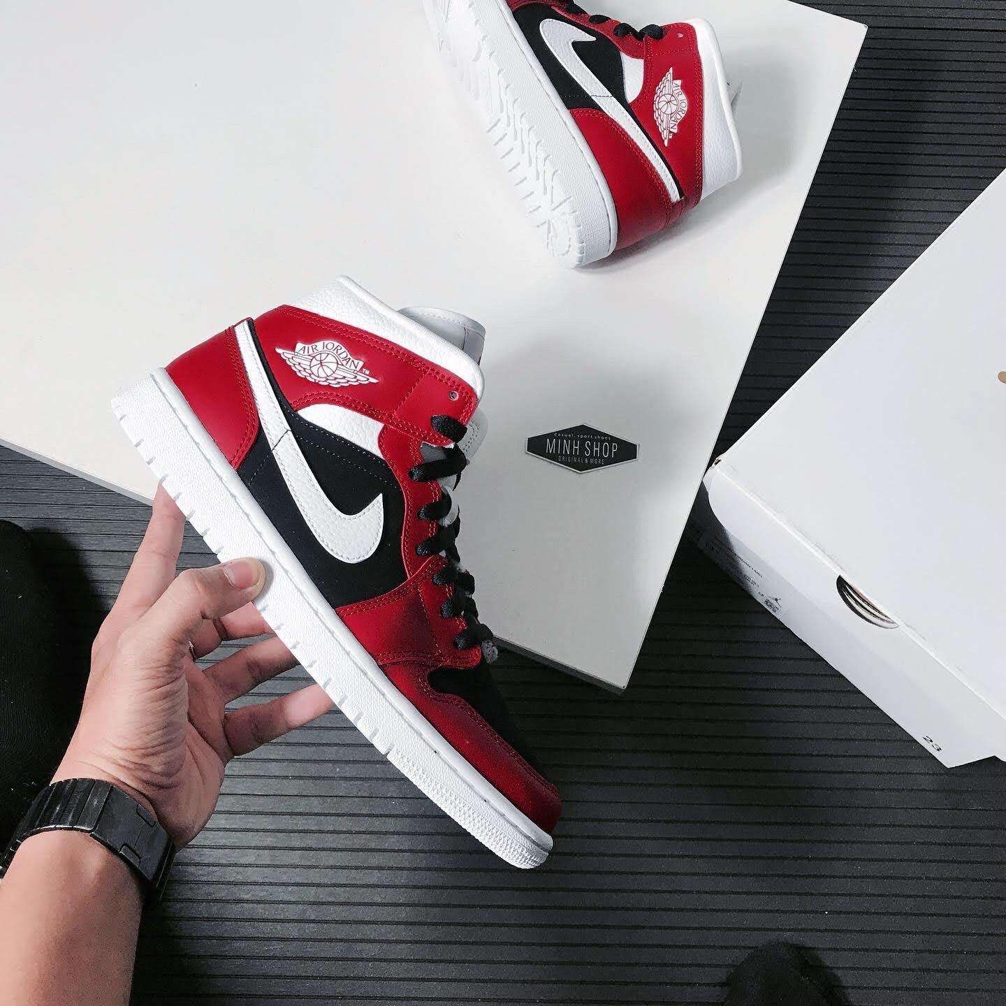 giày thể thao chính hãng, giày nike chính hãng, giày adidas chính hãng, giày newbalance chính hãng, giày converse chính hãng, giày puma chính hãng, giày vans chính hãng, giày asics chính hãng, giày everlast chính hãng, nước hoa chính hãng, ba lô, dép, dép quai ngang