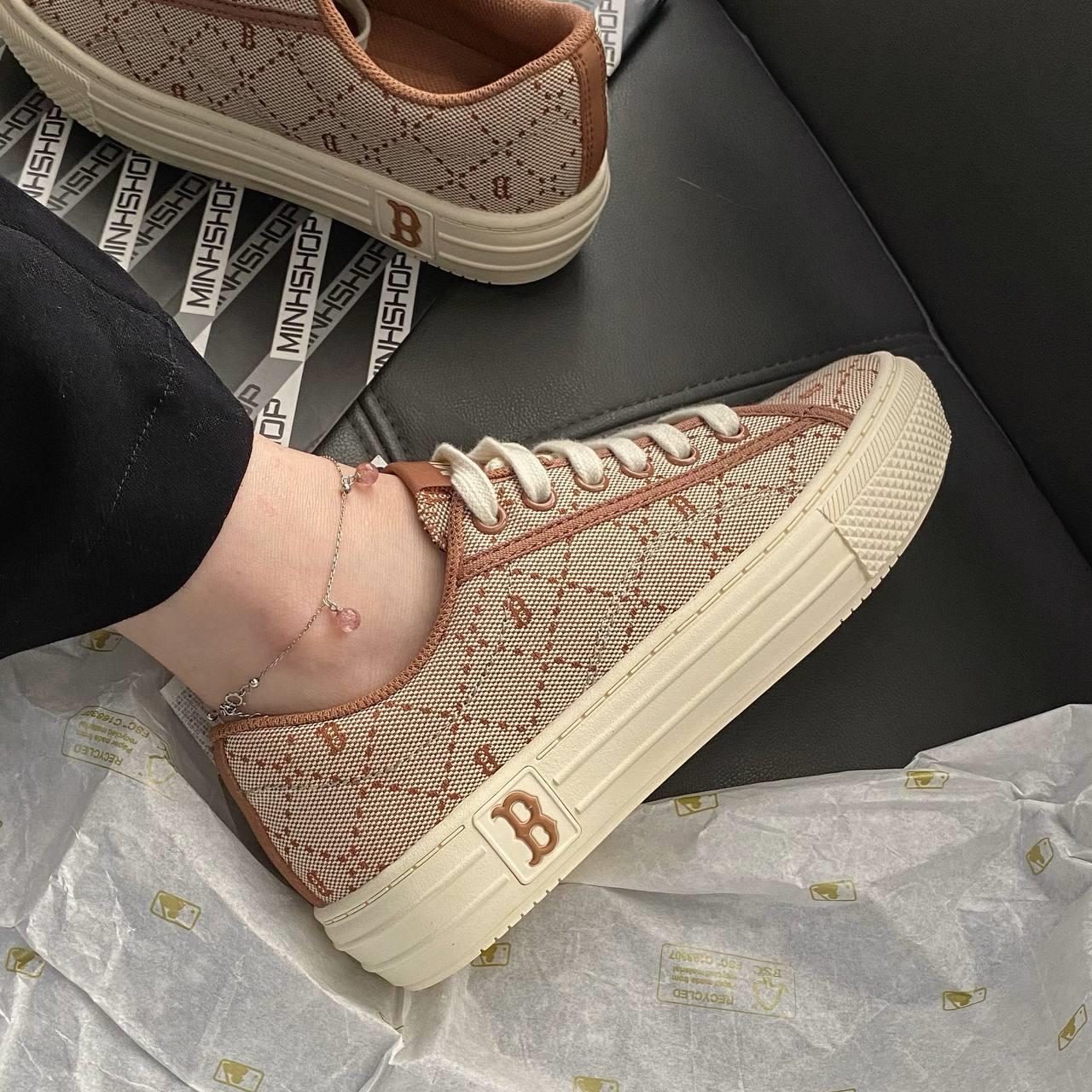 giày thể thao chính hãng, giày nike chính hãng, giày adidas chính hãng, giày newbalance chính hãng, giày converse chính hãng, giày puma chính hãng, giày vans chính hãng, giày asics chính hãng, giày everlast chính hãng, nước hoa chính hãng, ba lô, dép, dép quai ngang