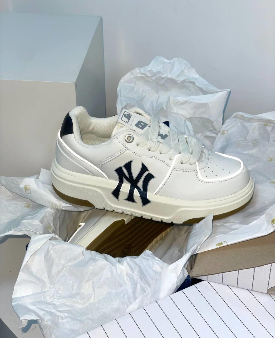 Giày thể thao, Balo thể thao, Nón thể thao, Thương hiệu giày nổi tiếng, Giày Adidas, Giày Nike, Balo Nike, Balo Adidas, Nón Nike, Nón Adidas