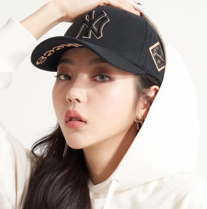 Giày thể thao, Balo thể thao, Nón thể thao, Thương hiệu giày nổi tiếng, Giày Adidas, Giày Nike, Balo Nike, Balo Adidas, Nón Nike, Nón Adidas