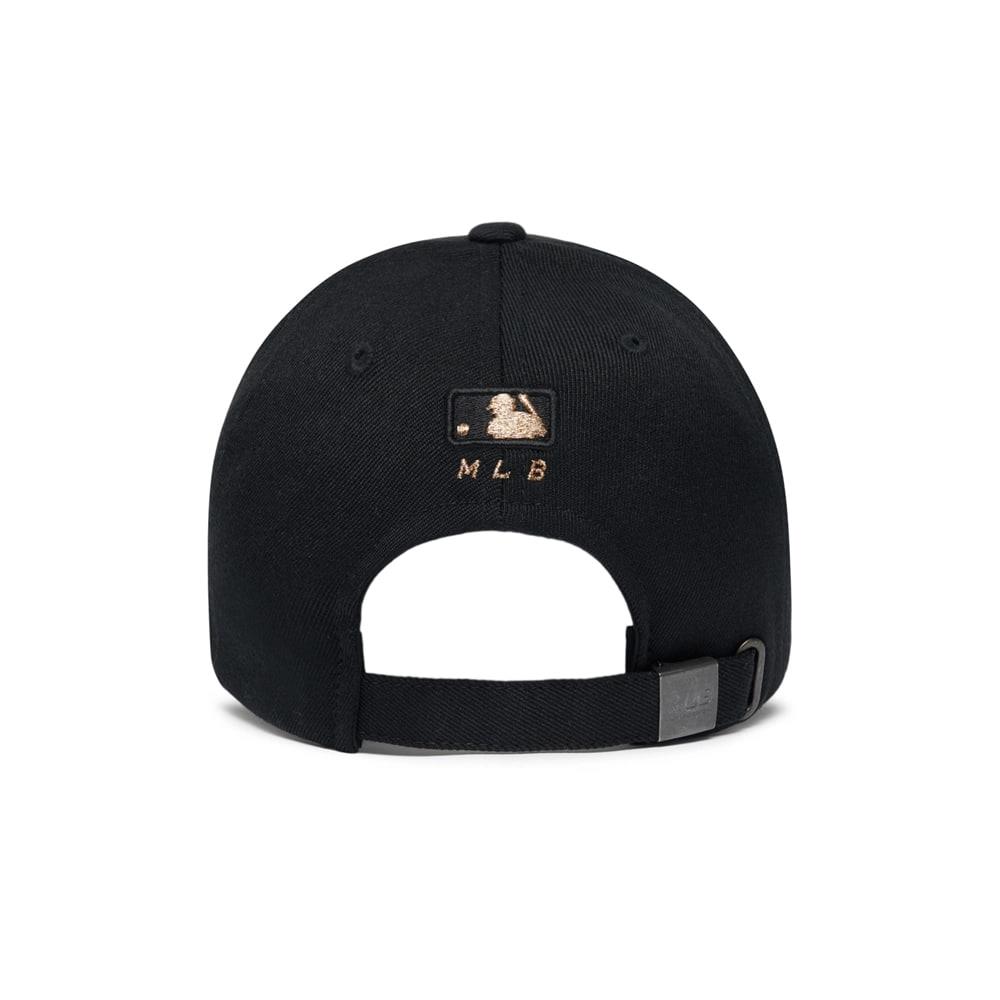 Giày thể thao, Balo thể thao, Nón thể thao, Thương hiệu giày nổi tiếng, Giày Adidas, Giày Nike, Balo Nike, Balo Adidas, Nón Nike, Nón Adidas