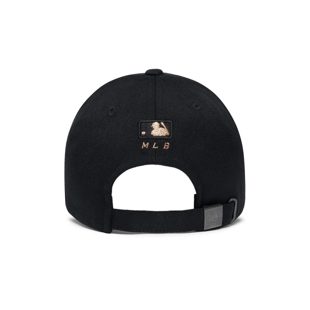 Giày thể thao, Balo thể thao, Nón thể thao, Thương hiệu giày nổi tiếng, Giày Adidas, Giày Nike, Balo Nike, Balo Adidas, Nón Nike, Nón Adidas