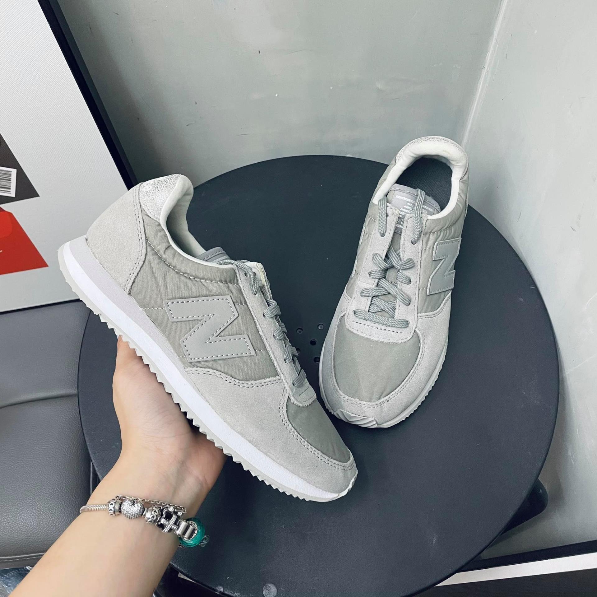 giày thể thao chính hãng, giày nike chính hãng, giày adidas chính hãng, giày newbalance chính hãng, giày converse chính hãng, giày puma chính hãng, giày vans chính hãng, giày asics chính hãng, giày everlast chính hãng, nước hoa chính hãng, ba lô, dép, dép quai ngang