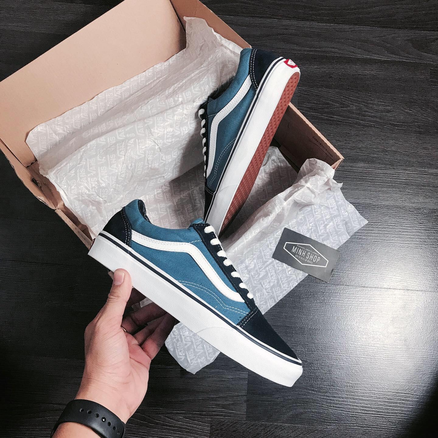 giày thể thao chính hãng, giày nike chính hãng, giày adidas chính hãng, giày newbalance chính hãng, giày converse chính hãng, giày puma chính hãng, giày vans chính hãng, giày asics chính hãng, giày everlast chính hãng, nước hoa chính hãng, ba lô, dép, dép quai ngang