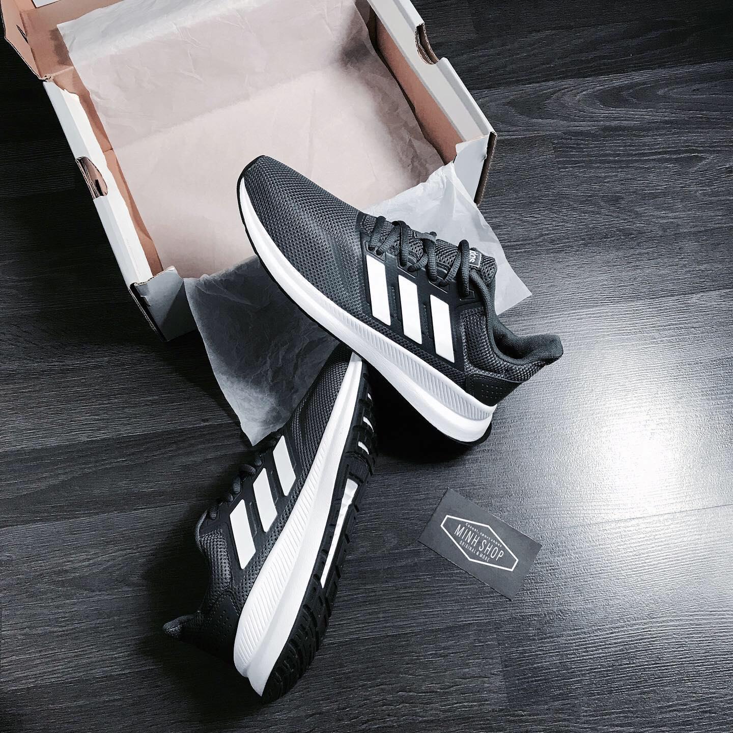 giày thể thao chính hãng, giày nike chính hãng, giày adidas chính hãng, giày newbalance chính hãng, giày converse chính hãng, giày puma chính hãng, giày vans chính hãng, giày asics chính hãng, giày everlast chính hãng, nước hoa chính hãng, ba lô, dép, dép quai ngang