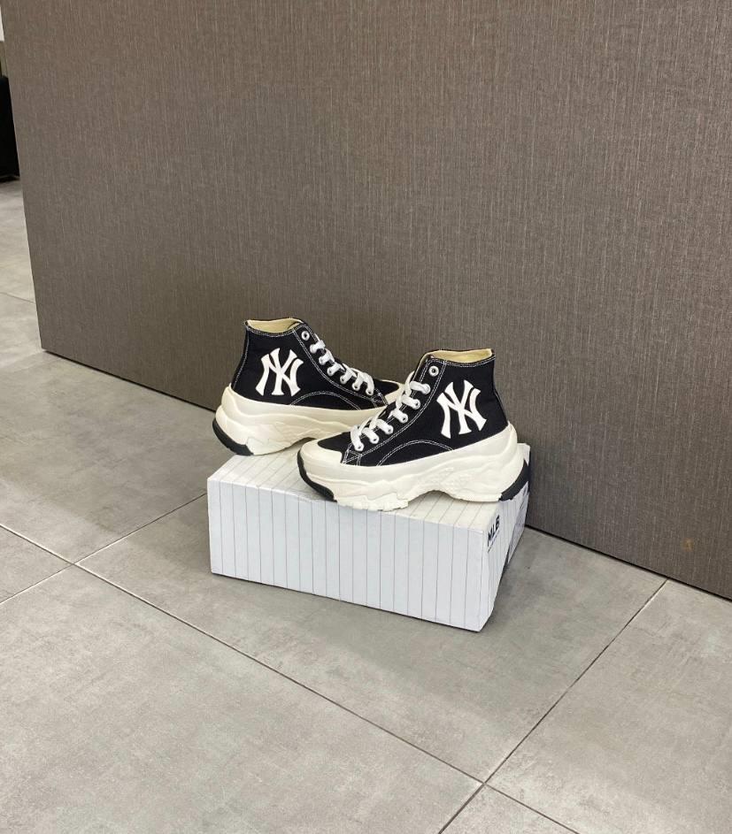 Giày thể thao, Balo thể thao, Nón thể thao, Thương hiệu giày nổi tiếng, Giày Adidas, Giày Nike, Balo Nike, Balo Adidas, Nón Nike, Nón Adidas