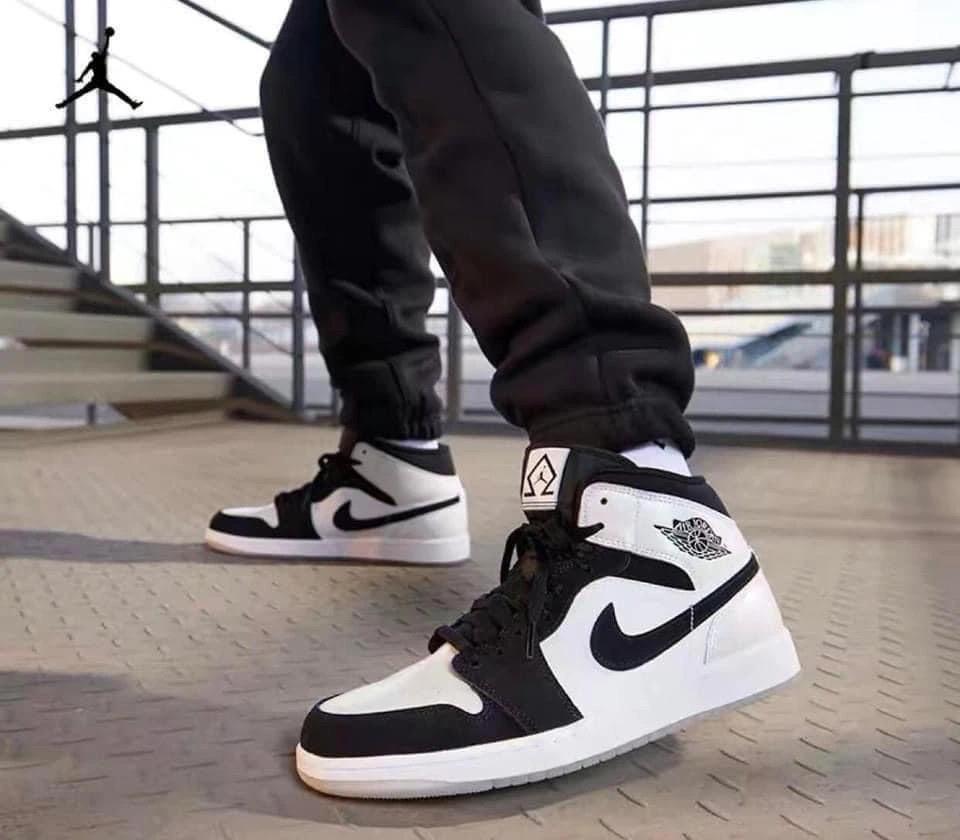 Giày thể thao, Balo thể thao, Nón thể thao, Thương hiệu giày nổi tiếng, Giày Adidas, Giày Nike, Balo Nike, Balo Adidas, Nón Nike, Nón Adidas