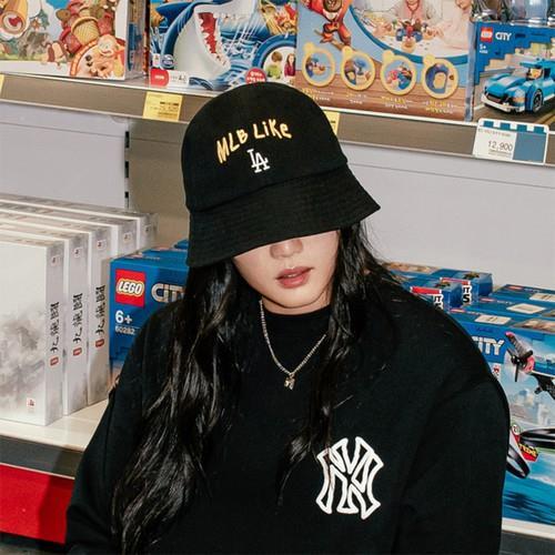 Giày thể thao, Balo thể thao, Nón thể thao, Thương hiệu giày nổi tiếng, Giày Adidas, Giày Nike, Balo Nike, Balo Adidas, Nón Nike, Nón Adidas