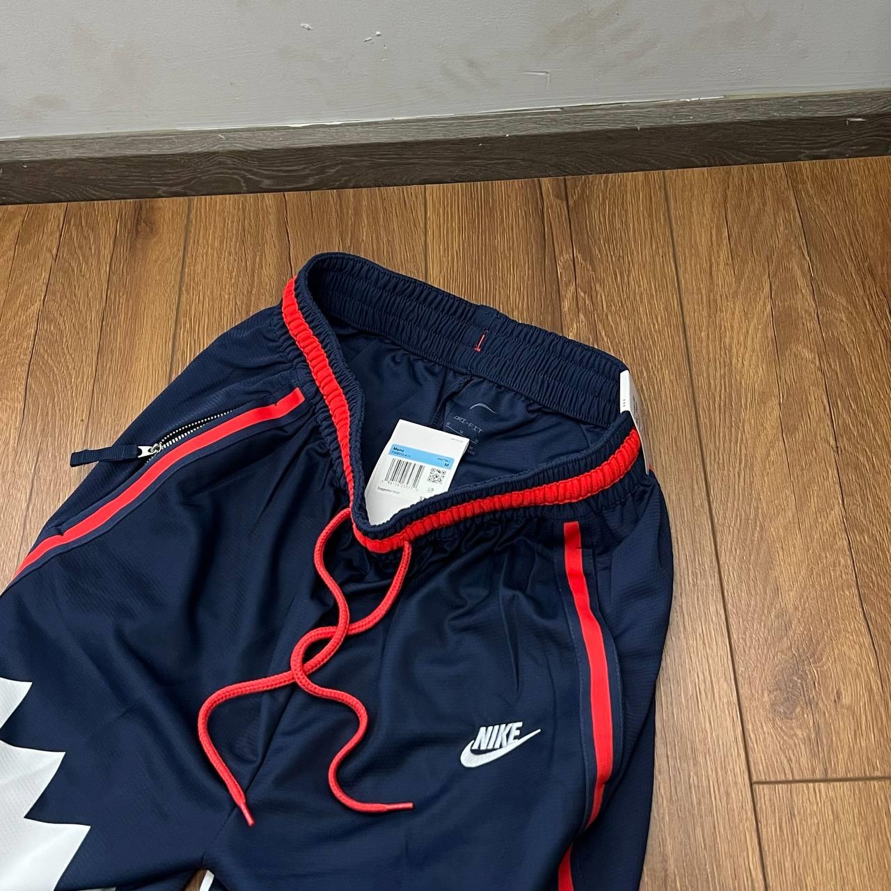 giày thể thao chính hãng, giày nike chính hãng, giày adidas chính hãng, giày newbalance chính hãng, giày converse chính hãng, giày puma chính hãng, giày vans chính hãng, giày asics chính hãng, giày everlast chính hãng, nước hoa chính hãng, ba lô, dép, dép quai ngang