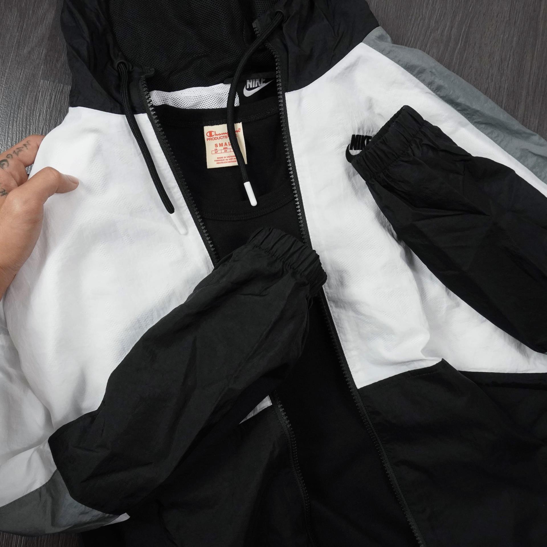 giày thể thao chính hãng, giày nike chính hãng, giày adidas chính hãng, giày newbalance chính hãng, giày converse chính hãng, giày puma chính hãng, giày vans chính hãng, giày asics chính hãng, giày everlast chính hãng, nước hoa chính hãng, ba lô, dép, dép quai ngang