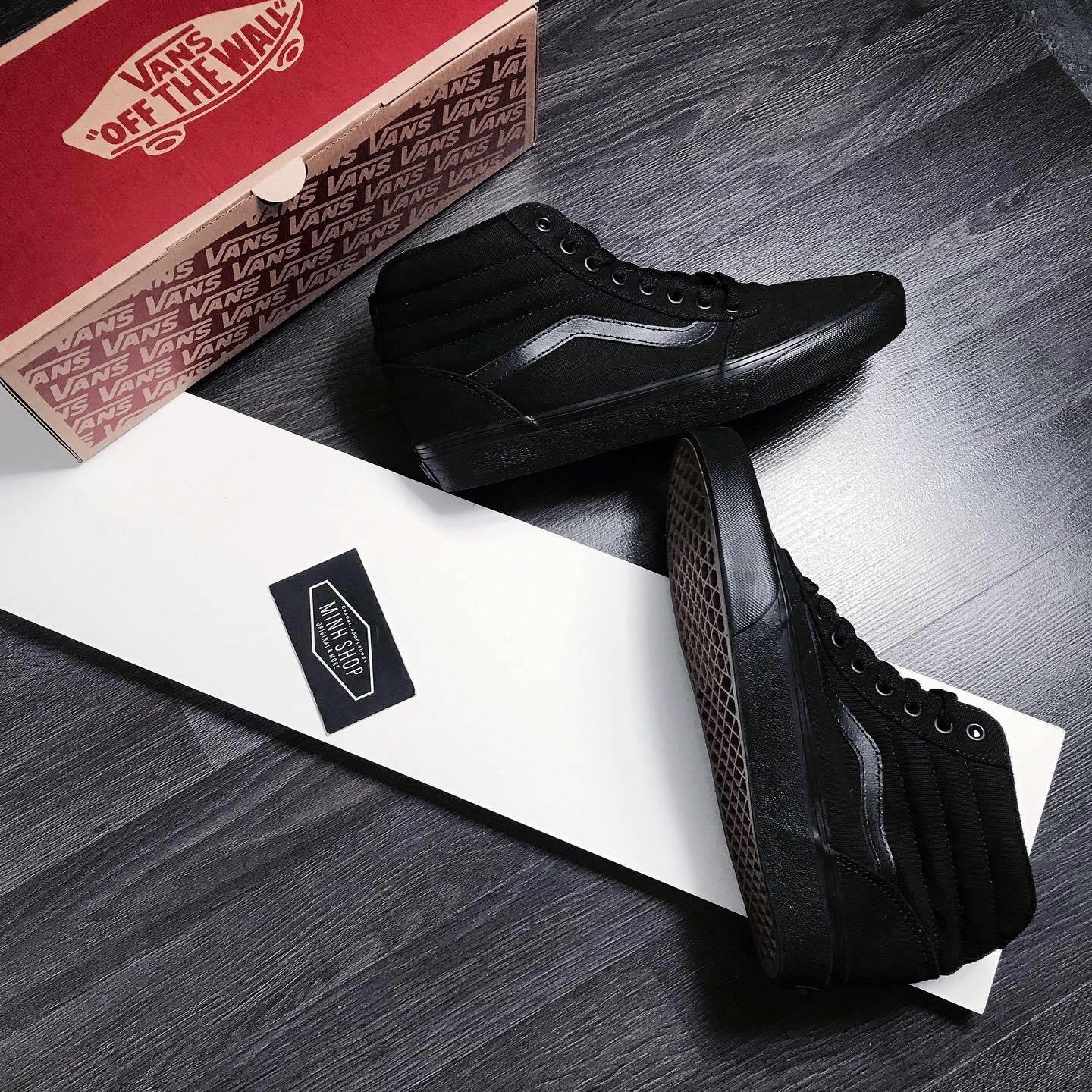 giày thể thao chính hãng, giày nike chính hãng, giày adidas chính hãng, giày newbalance chính hãng, giày converse chính hãng, giày puma chính hãng, giày vans chính hãng, giày asics chính hãng, giày everlast chính hãng, nước hoa chính hãng, ba lô, dép, dép quai ngang