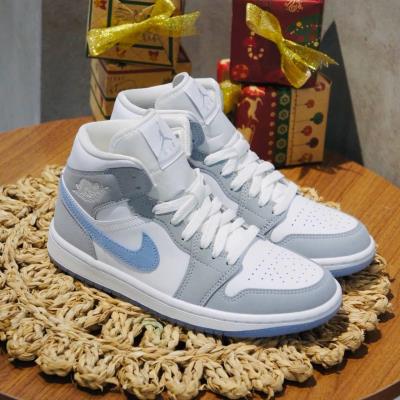 11933 - Giày Nike Wmns Air Jordan 1 Mid 'Grey Blue'