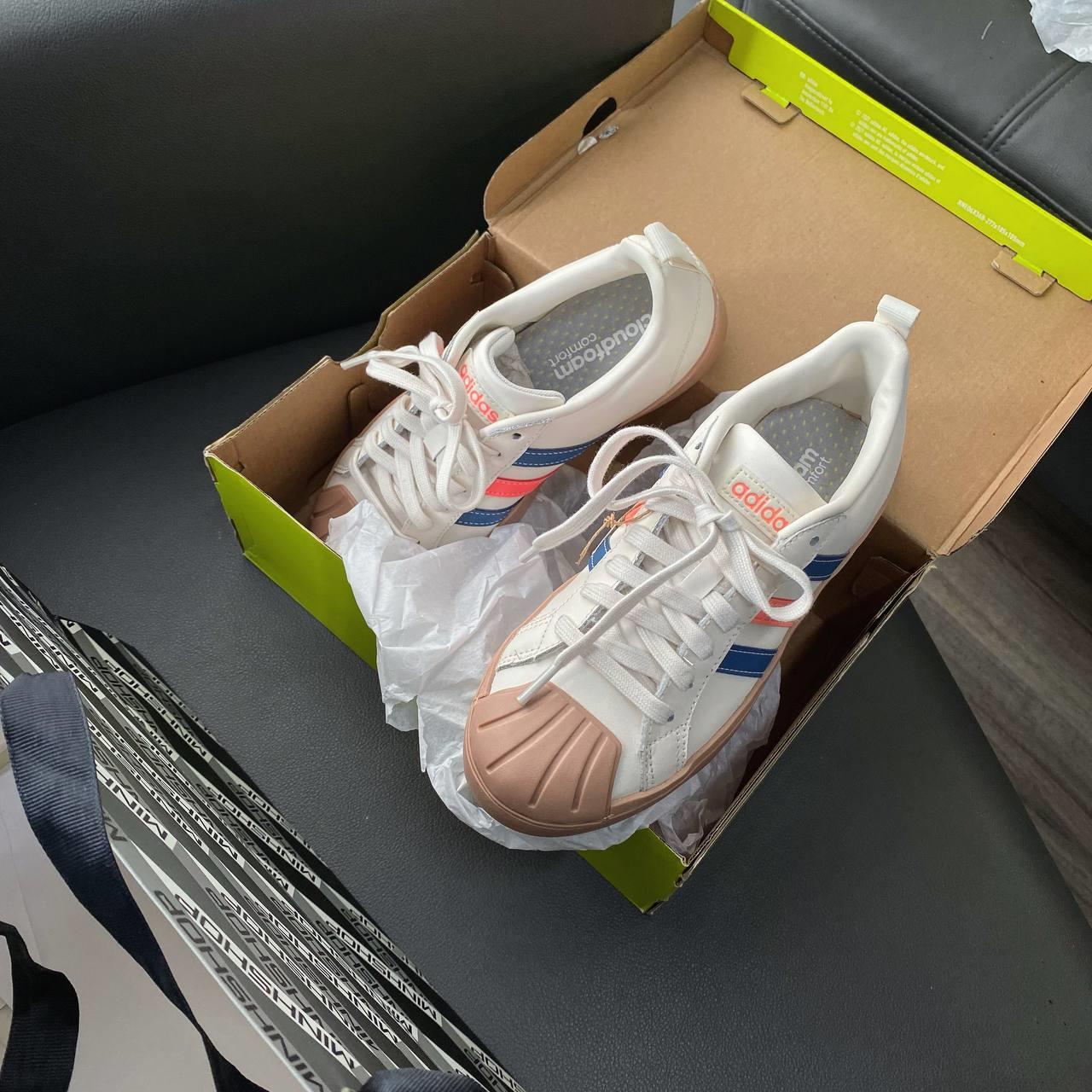 City Culture, hệ thống cửa hàng phân phối chuyên phân phối đồ thể thao, đồng hồ, nước hoa chính hãng, chính ngạch, xách tay từ US, UK, Korea, Japan.