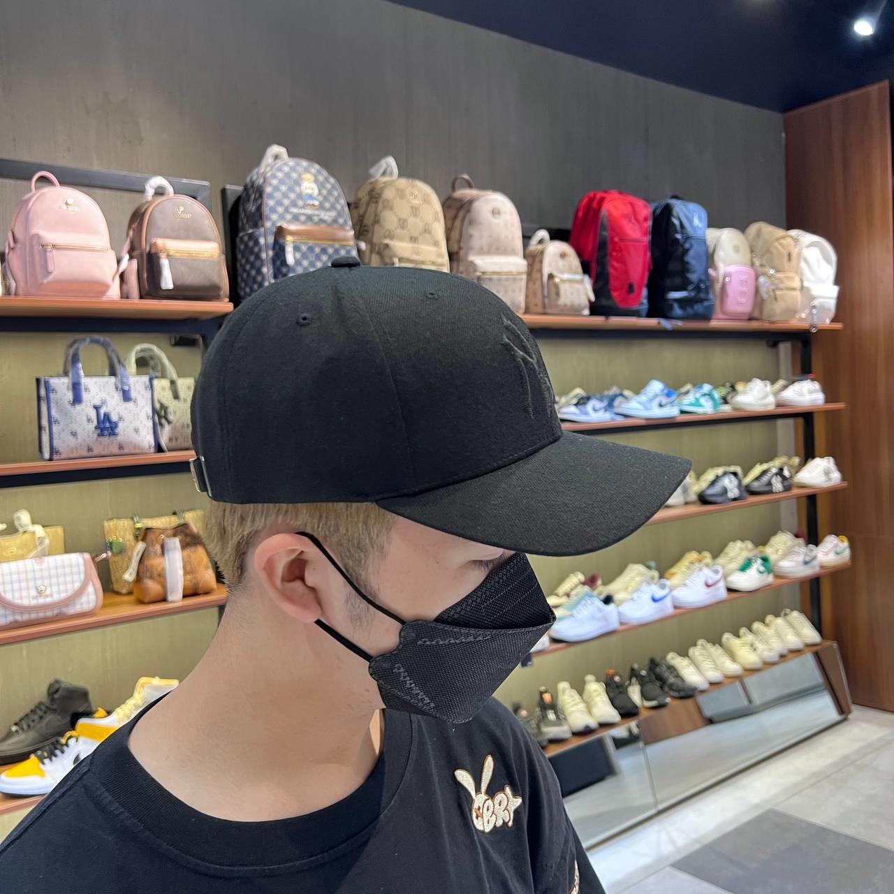 Giày thể thao, Balo thể thao, Nón thể thao, Thương hiệu giày nổi tiếng, Giày Adidas, Giày Nike, Balo Nike, Balo Adidas, Nón Nike, Nón Adidas