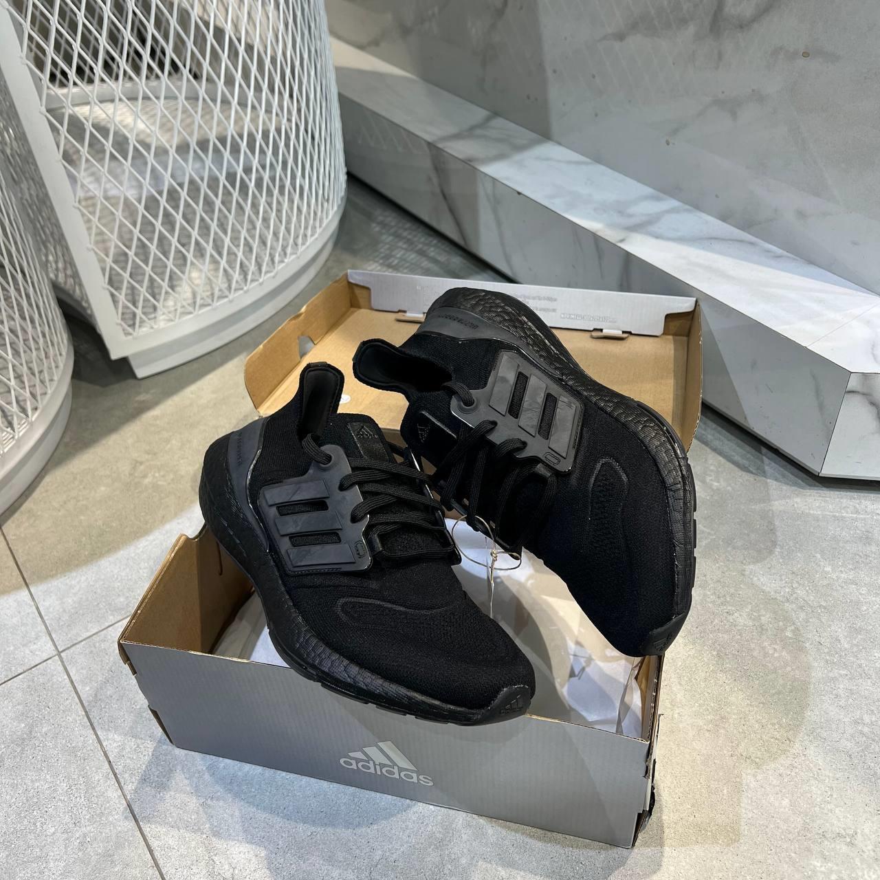 Giày thể thao, Balo thể thao, Nón thể thao, Thương hiệu giày nổi tiếng, Giày Adidas, Giày Nike, Balo Nike, Balo Adidas, Nón Nike, Nón Adidas
