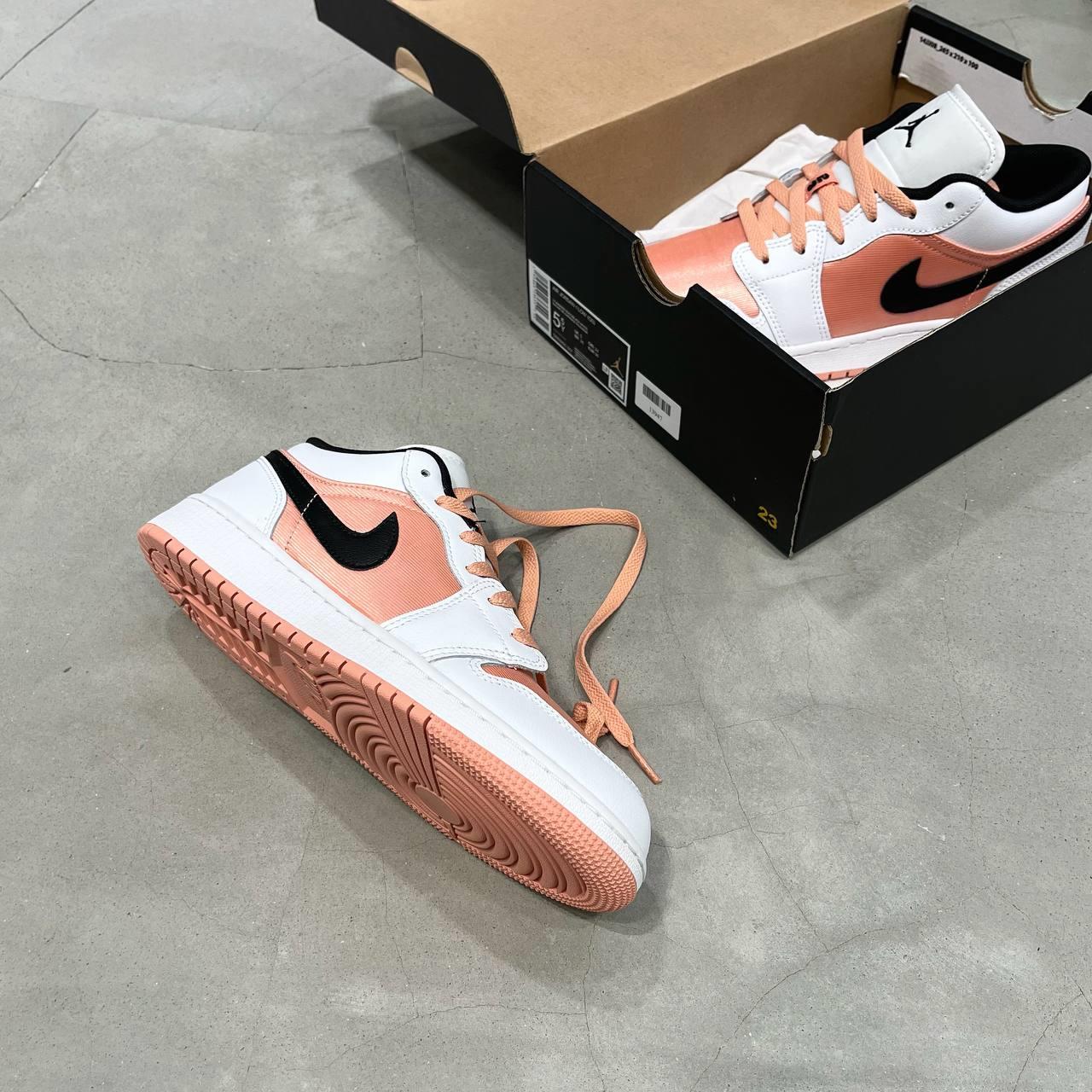 giày thể thao chính hãng, giày nike chính hãng, giày adidas chính hãng, giày newbalance chính hãng, giày converse chính hãng, giày puma chính hãng, giày vans chính hãng, giày asics chính hãng, giày everlast chính hãng, nước hoa chính hãng, ba lô, dép, dép quai ngang