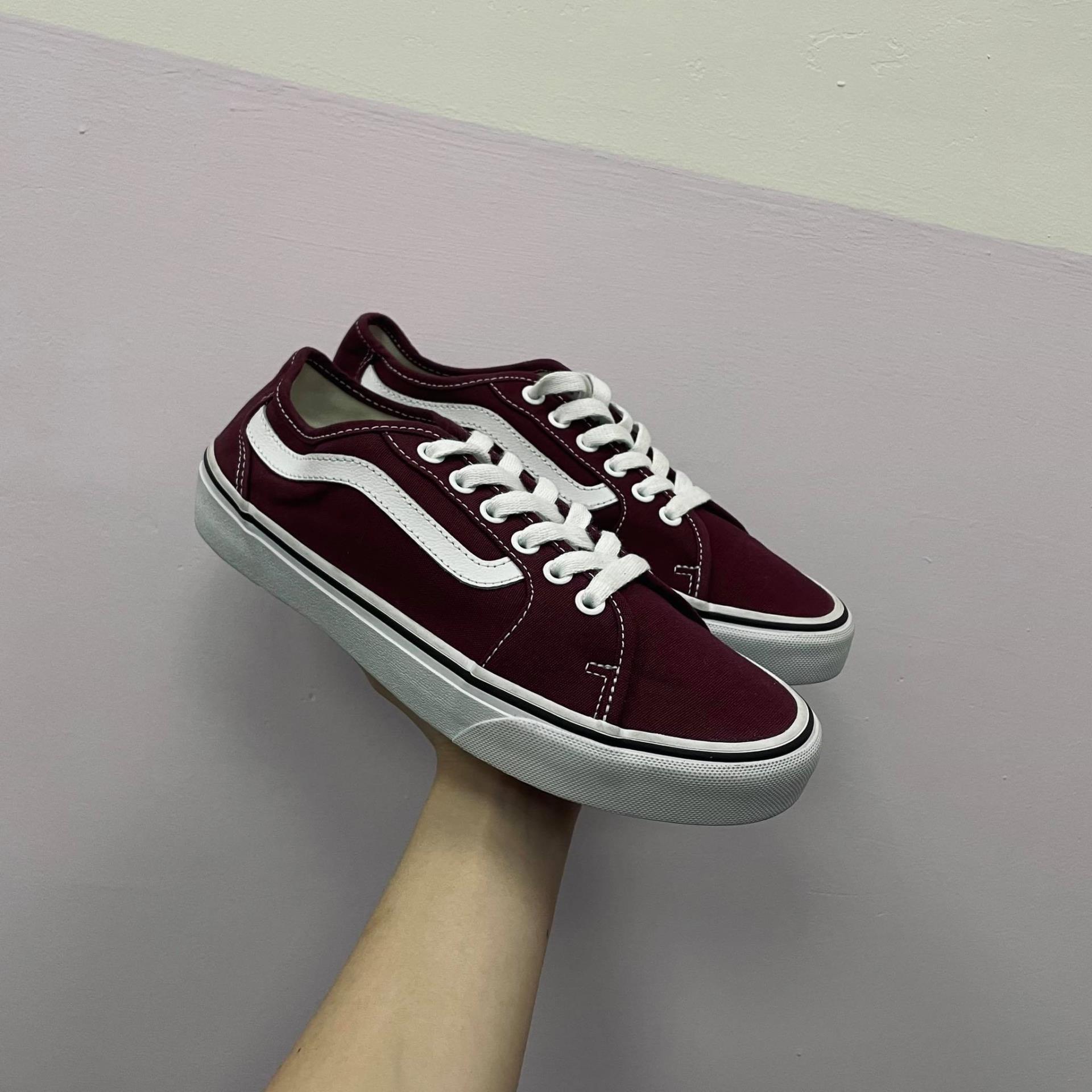 giày thể thao chính hãng, giày nike chính hãng, giày adidas chính hãng, giày newbalance chính hãng, giày converse chính hãng, giày puma chính hãng, giày vans chính hãng, giày asics chính hãng, giày everlast chính hãng, nước hoa chính hãng, ba lô, dép, dép quai ngang