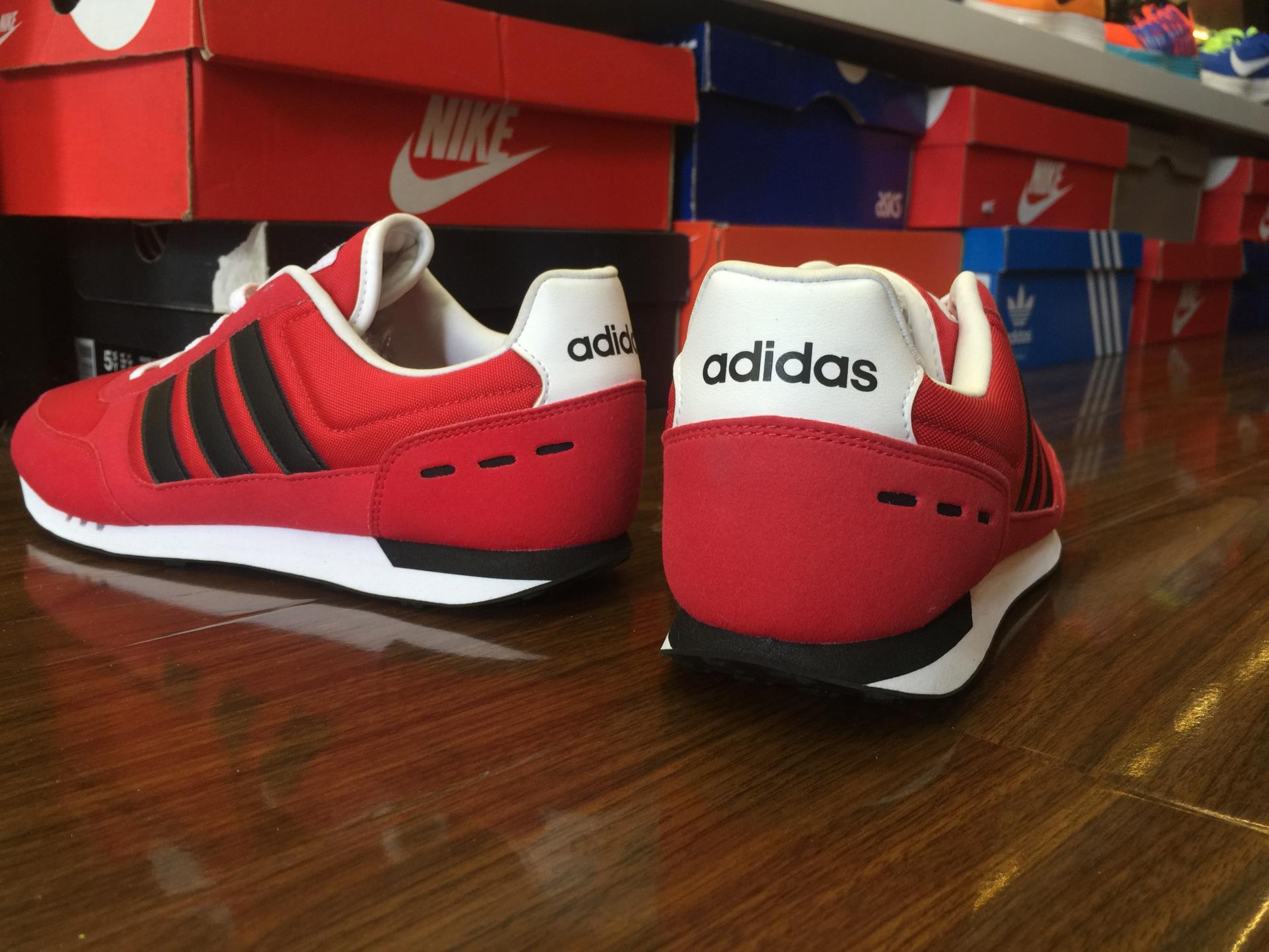 giày thể thao chính hãng, giày nike chính hãng, giày adidas chính hãng, giày newbalance chính hãng, giày converse chính hãng, giày puma chính hãng, giày vans chính hãng, giày asics chính hãng, giày everlast chính hãng, nước hoa chính hãng, ba lô, dép, dép quai ngang