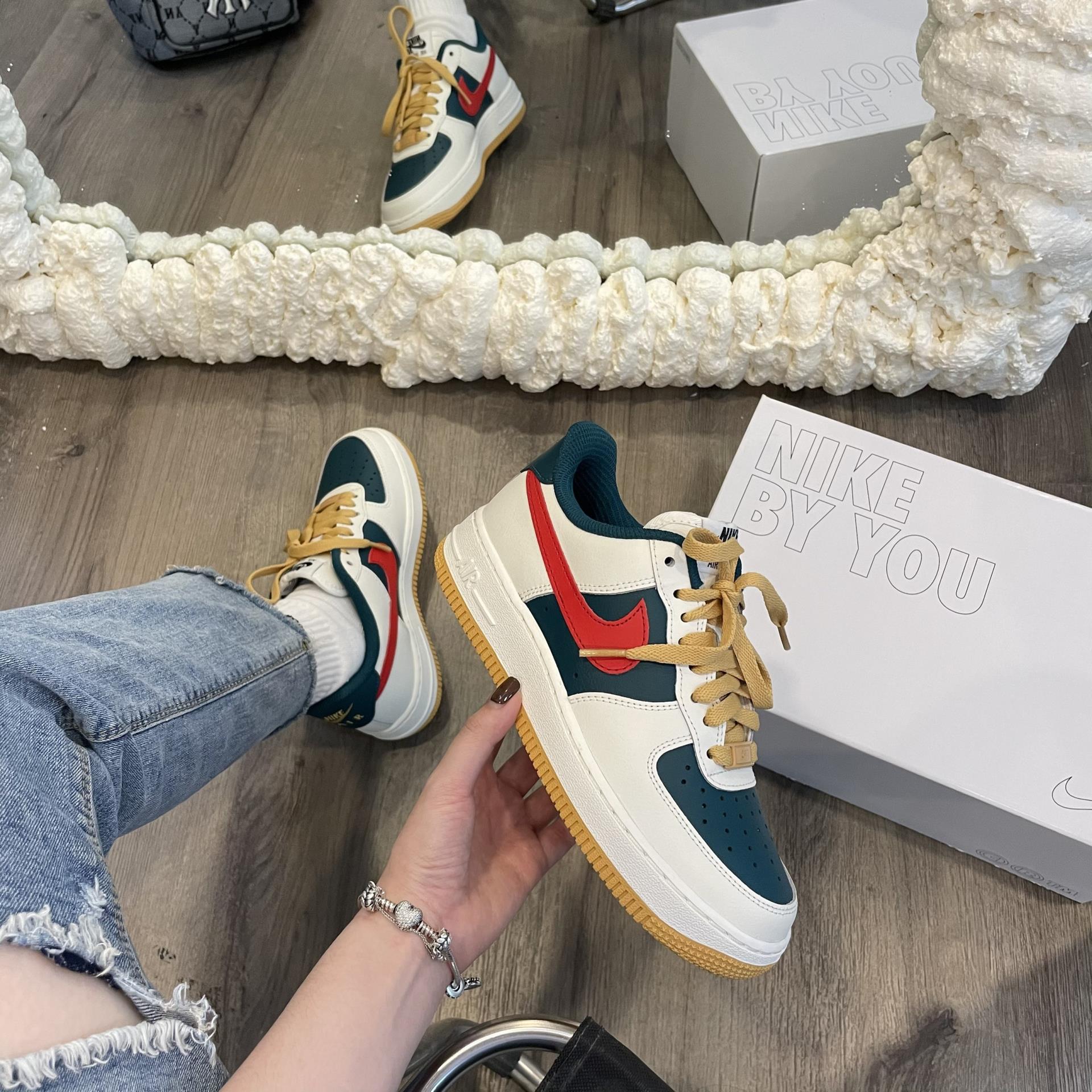 giày thể thao chính hãng, giày nike chính hãng, giày adidas chính hãng, giày newbalance chính hãng, giày converse chính hãng, giày puma chính hãng, giày vans chính hãng, giày asics chính hãng, giày everlast chính hãng, nước hoa chính hãng, ba lô, dép, dép quai ngang