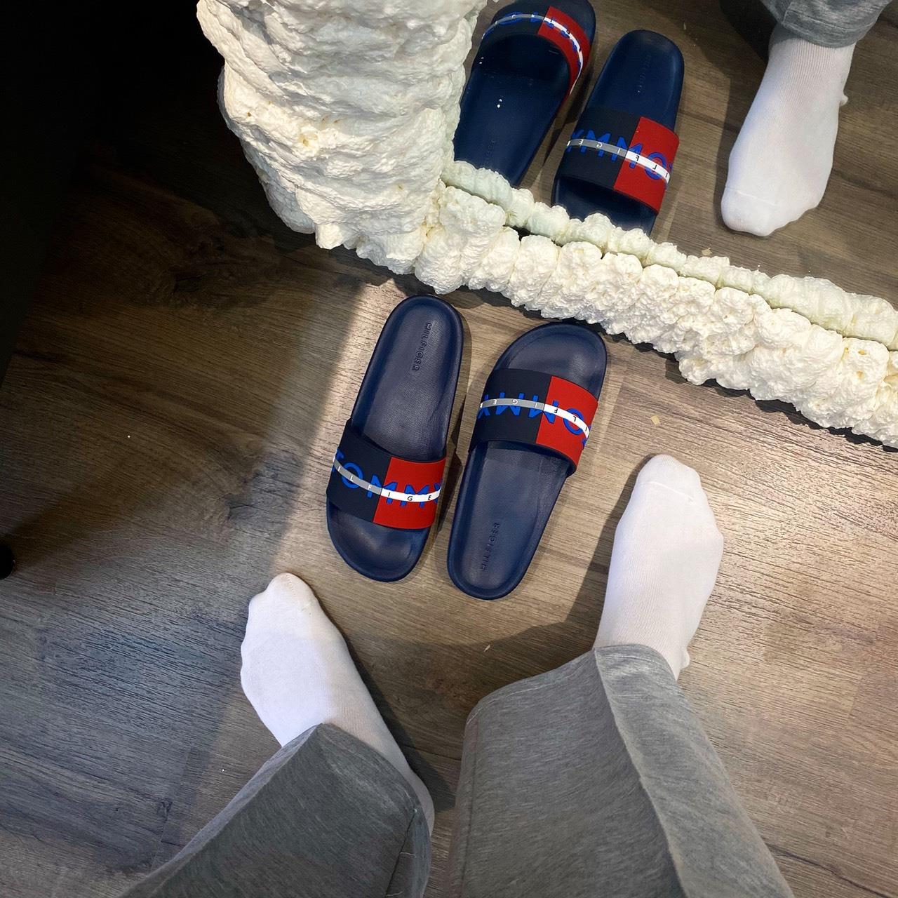 giày thể thao chính hãng, giày nike chính hãng, giày adidas chính hãng, giày newbalance chính hãng, giày converse chính hãng, giày puma chính hãng, giày vans chính hãng, giày asics chính hãng, giày everlast chính hãng, nước hoa chính hãng, ba lô, dép, dép quai ngang