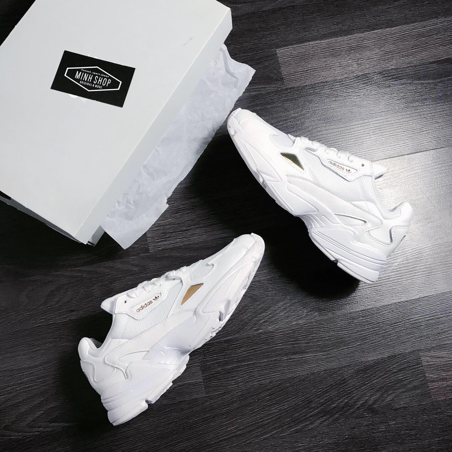 giày thể thao chính hãng, giày nike chính hãng, giày adidas chính hãng, giày newbalance chính hãng, giày converse chính hãng, giày puma chính hãng, giày vans chính hãng, giày asics chính hãng, giày everlast chính hãng, nước hoa chính hãng, ba lô, dép, dép quai ngang