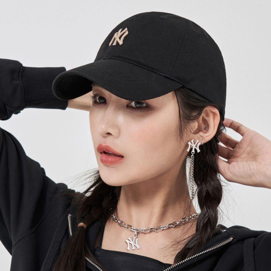 Giày thể thao, Balo thể thao, Nón thể thao, Thương hiệu giày nổi tiếng, Giày Adidas, Giày Nike, Balo Nike, Balo Adidas, Nón Nike, Nón Adidas