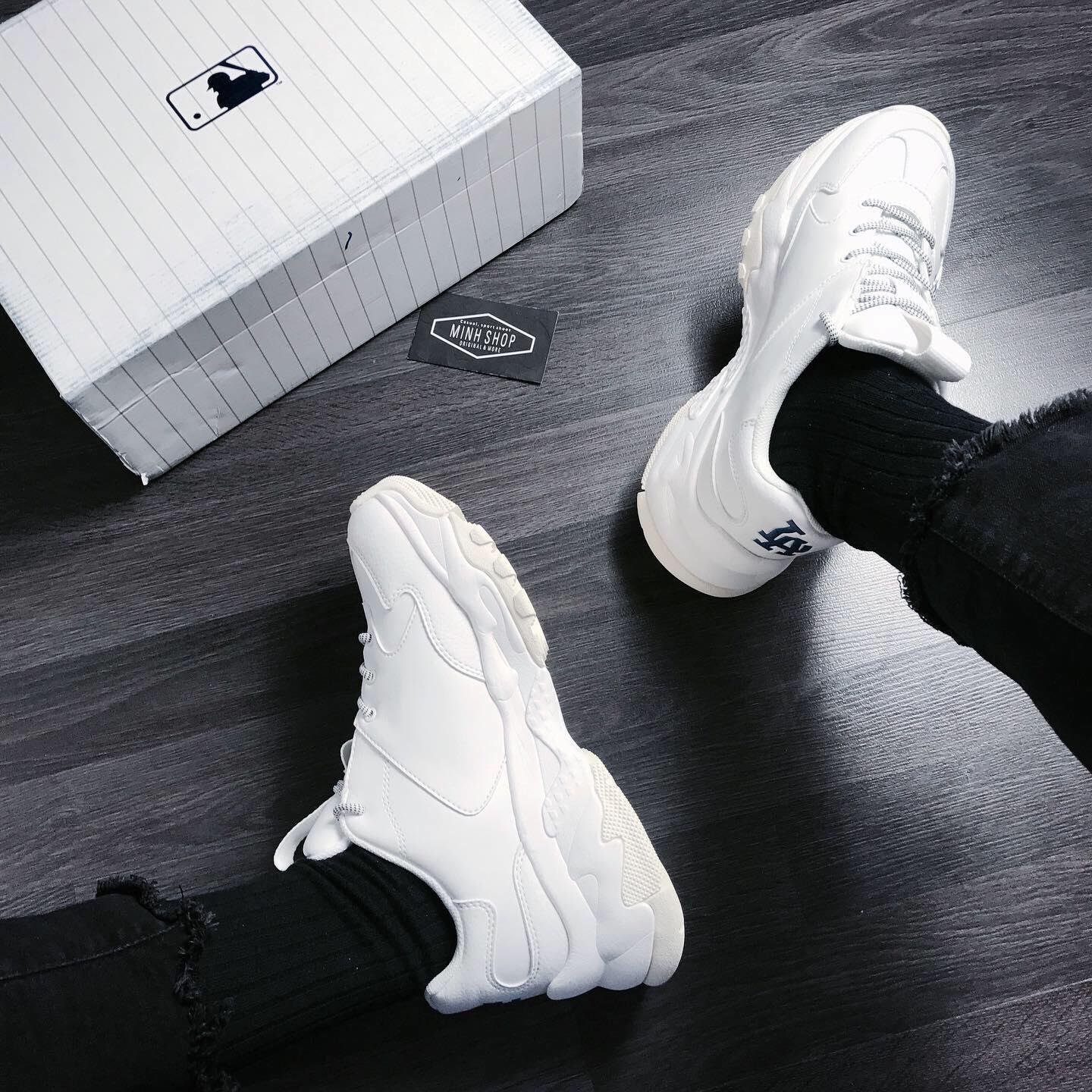 giày thể thao chính hãng, giày nike chính hãng, giày adidas chính hãng, giày newbalance chính hãng, giày converse chính hãng, giày puma chính hãng, giày vans chính hãng, giày asics chính hãng, giày everlast chính hãng, nước hoa chính hãng, ba lô, dép, dép quai ngang