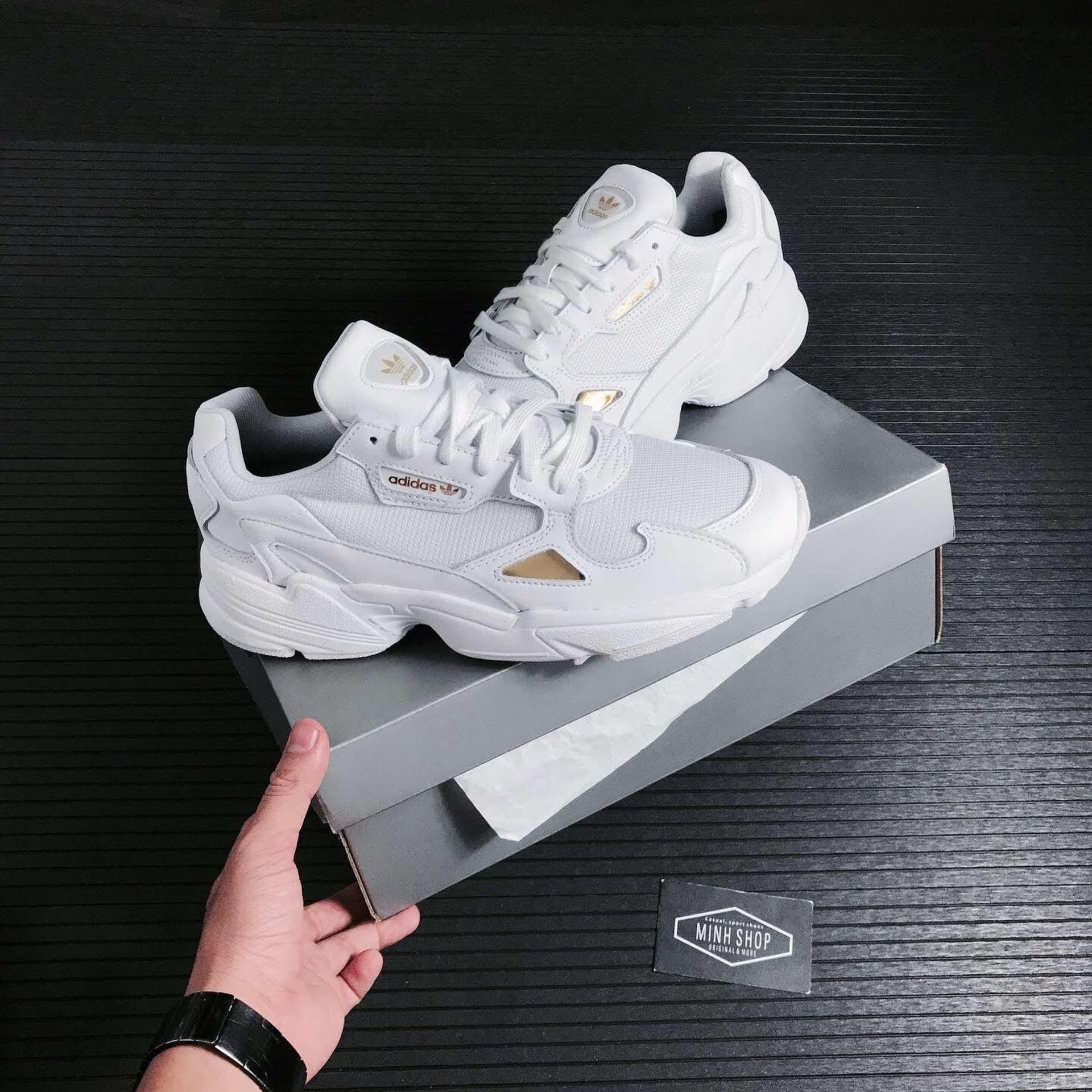 giày thể thao chính hãng, giày nike chính hãng, giày adidas chính hãng, giày newbalance chính hãng, giày converse chính hãng, giày puma chính hãng, giày vans chính hãng, giày asics chính hãng, giày everlast chính hãng, nước hoa chính hãng, ba lô, dép, dép quai ngang