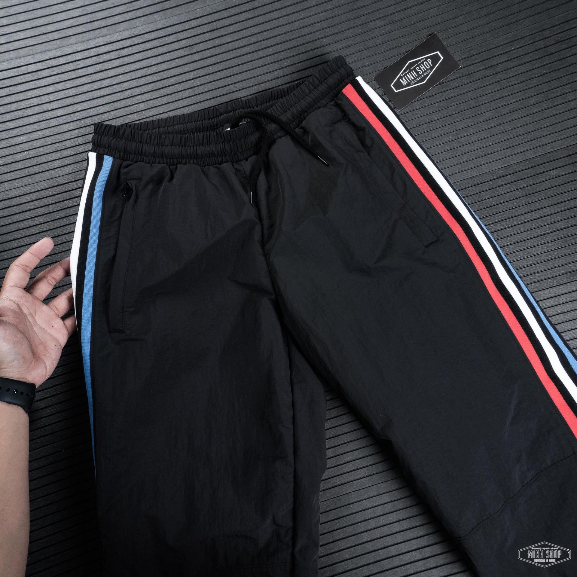 giày thể thao chính hãng, giày nike chính hãng, giày adidas chính hãng, giày newbalance chính hãng, giày converse chính hãng, giày puma chính hãng, giày vans chính hãng, giày asics chính hãng, giày everlast chính hãng, nước hoa chính hãng, ba lô, dép, dép quai ngang