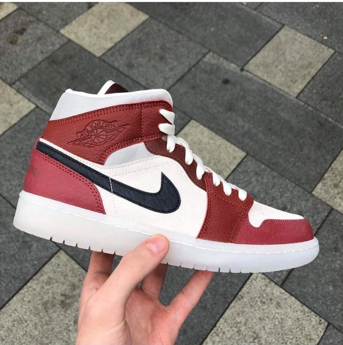 giày thể thao chính hãng, giày nike chính hãng, giày adidas chính hãng, giày newbalance chính hãng, giày converse chính hãng, giày puma chính hãng, giày vans chính hãng, giày asics chính hãng, giày everlast chính hãng, nước hoa chính hãng, ba lô, dép, dép quai ngang