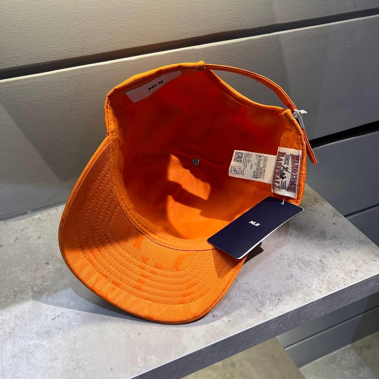 Giày thể thao, Balo thể thao, Nón thể thao, Thương hiệu giày nổi tiếng, Giày Adidas, Giày Nike, Balo Nike, Balo Adidas, Nón Nike, Nón Adidas