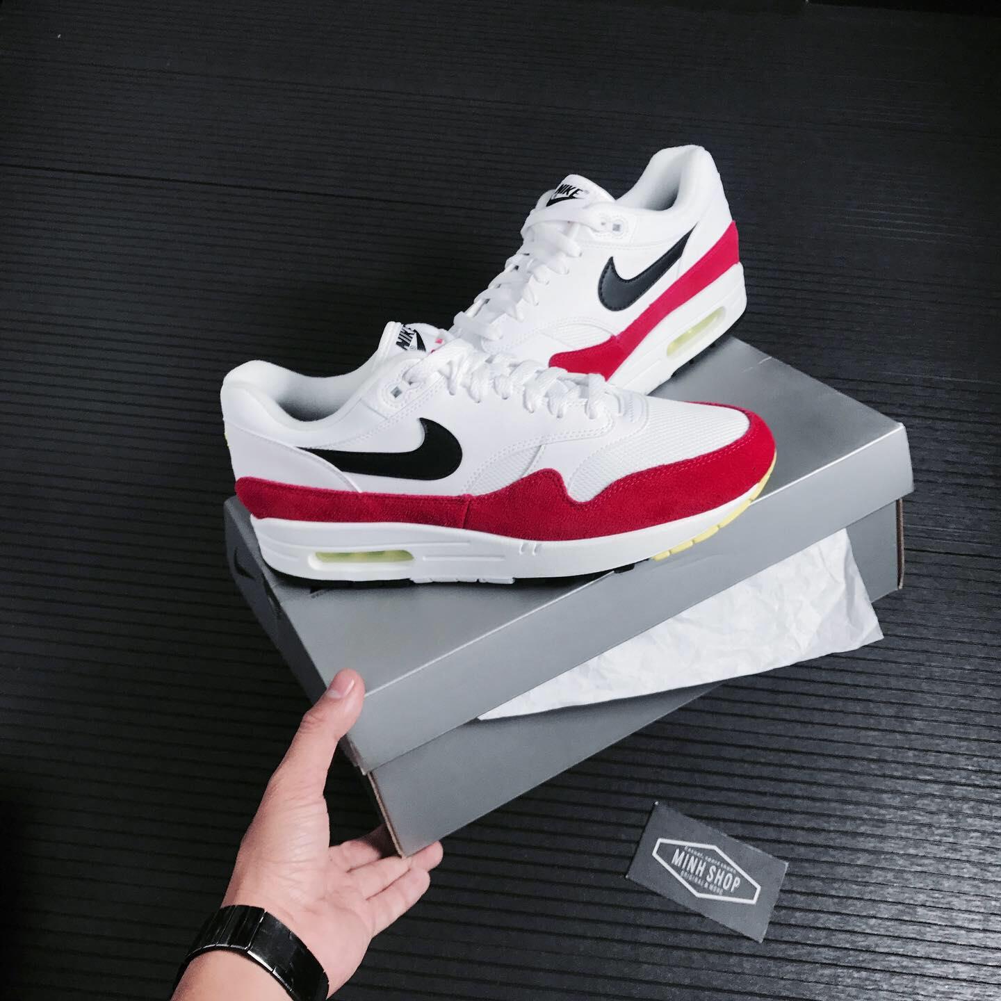 giày thể thao chính hãng, giày nike chính hãng, giày adidas chính hãng, giày newbalance chính hãng, giày converse chính hãng, giày puma chính hãng, giày vans chính hãng, giày asics chính hãng, giày everlast chính hãng, nước hoa chính hãng, ba lô, dép, dép quai ngang