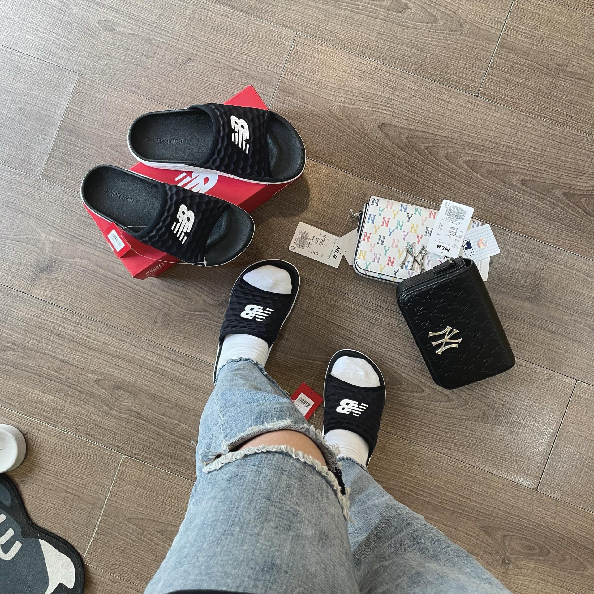 giày thể thao chính hãng, giày nike chính hãng, giày adidas chính hãng, giày newbalance chính hãng, giày converse chính hãng, giày puma chính hãng, giày vans chính hãng, giày asics chính hãng, giày everlast chính hãng, nước hoa chính hãng, ba lô, dép, dép quai ngang