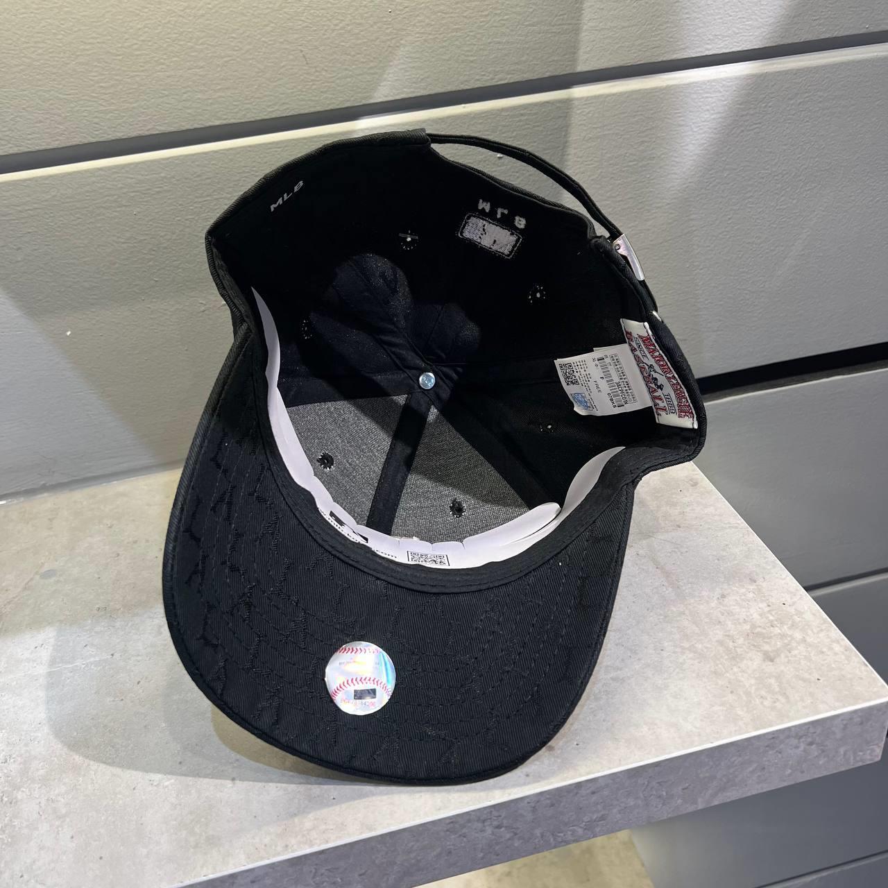 Giày thể thao, Balo thể thao, Nón thể thao, Thương hiệu giày nổi tiếng, Giày Adidas, Giày Nike, Balo Nike, Balo Adidas, Nón Nike, Nón Adidas