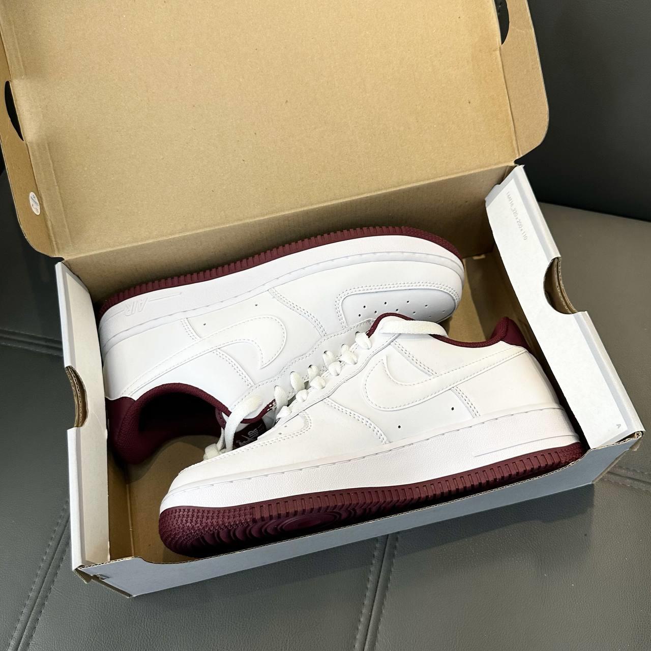 giày thể thao chính hãng, giày nike chính hãng, giày adidas chính hãng, giày newbalance chính hãng, giày converse chính hãng, giày puma chính hãng, giày vans chính hãng, giày asics chính hãng, giày everlast chính hãng, nước hoa chính hãng, ba lô, dép, dép quai ngang