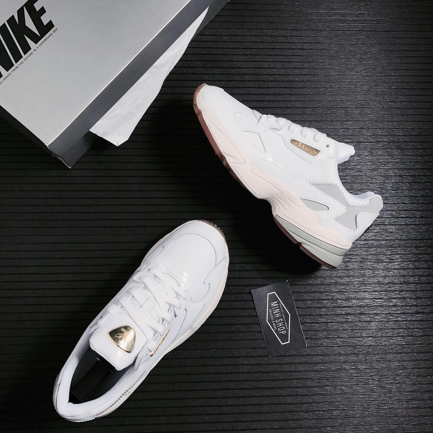 giày thể thao chính hãng, giày nike chính hãng, giày adidas chính hãng, giày newbalance chính hãng, giày converse chính hãng, giày puma chính hãng, giày vans chính hãng, giày asics chính hãng, giày everlast chính hãng, nước hoa chính hãng, ba lô, dép, dép quai ngang