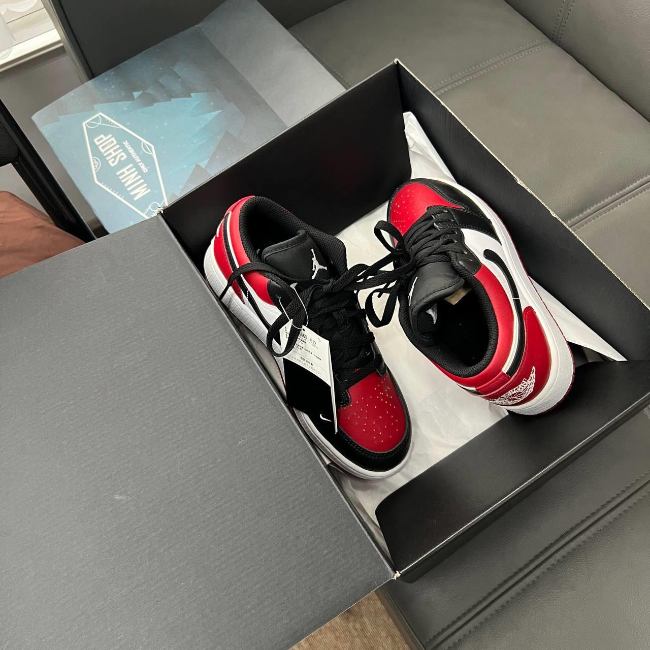 giày thể thao chính hãng, giày nike chính hãng, giày adidas chính hãng, giày newbalance chính hãng, giày converse chính hãng, giày puma chính hãng, giày vans chính hãng, giày asics chính hãng, giày everlast chính hãng, nước hoa chính hãng, ba lô, dép, dép quai ngang
