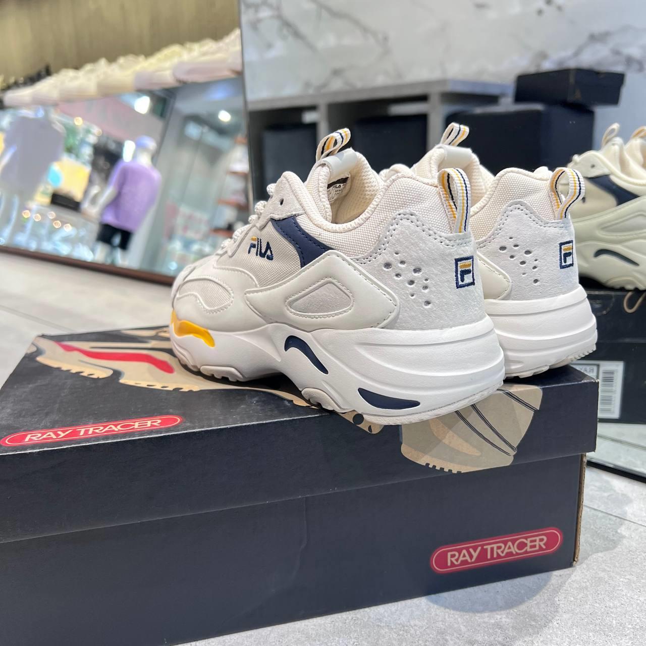 Giày thể thao, Balo thể thao, Nón thể thao, Thương hiệu giày nổi tiếng, Giày Adidas, Giày Nike, Balo Nike, Balo Adidas, Nón Nike, Nón Adidas