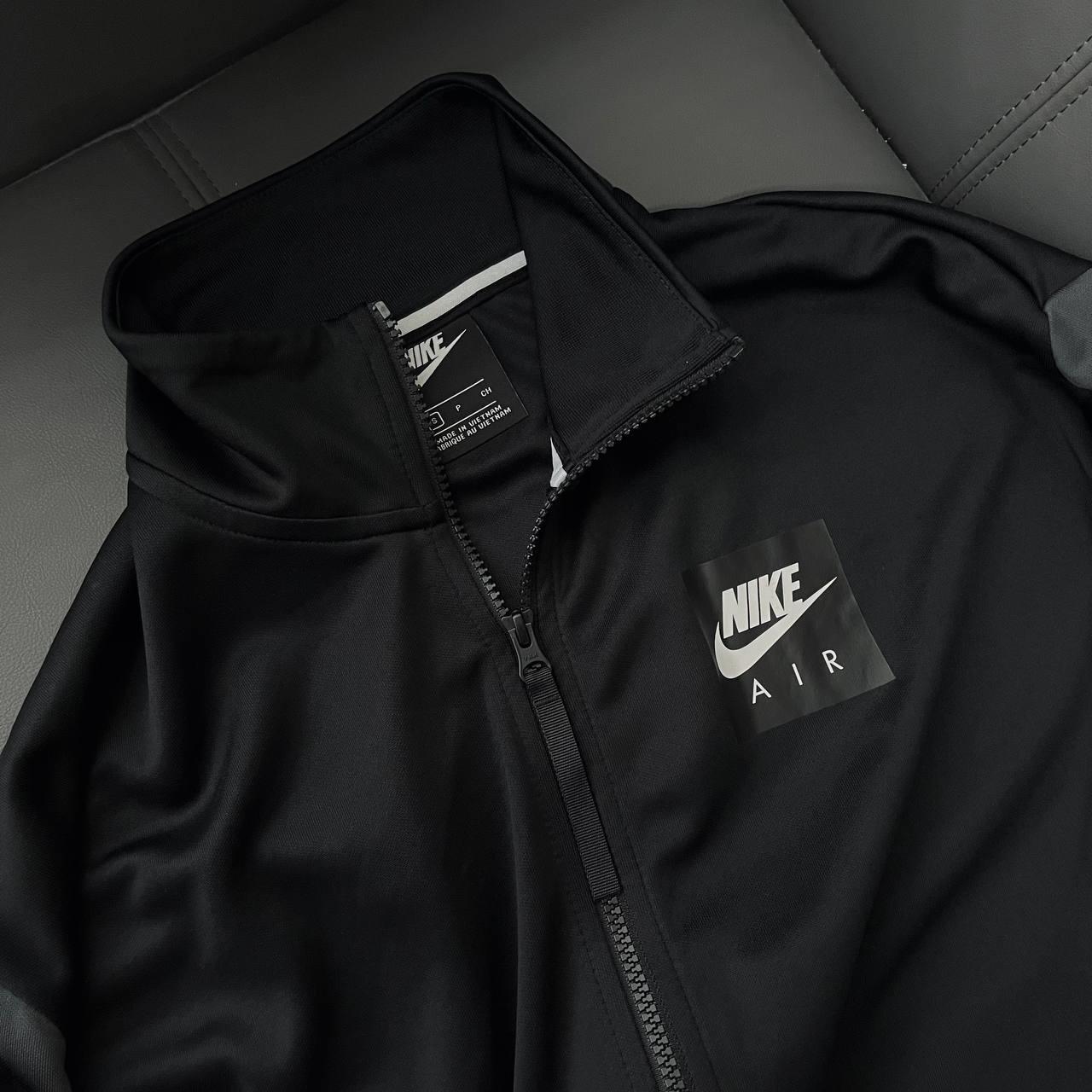 giày thể thao chính hãng, giày nike chính hãng, giày adidas chính hãng, giày newbalance chính hãng, giày converse chính hãng, giày puma chính hãng, giày vans chính hãng, giày asics chính hãng, giày everlast chính hãng, nước hoa chính hãng, ba lô, dép, dép quai ngang