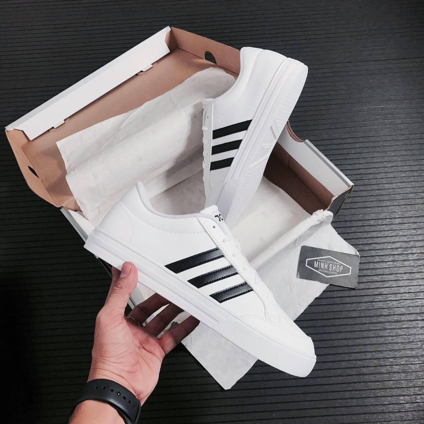giày thể thao chính hãng, giày nike chính hãng, giày adidas chính hãng, giày newbalance chính hãng, giày converse chính hãng, giày puma chính hãng, giày vans chính hãng, giày asics chính hãng, giày everlast chính hãng, nước hoa chính hãng, ba lô, dép, dép quai ngang